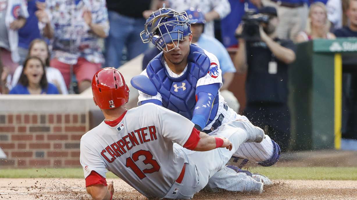 Contreras homers as Quintana, Cubs beat Cards, tie Brewers