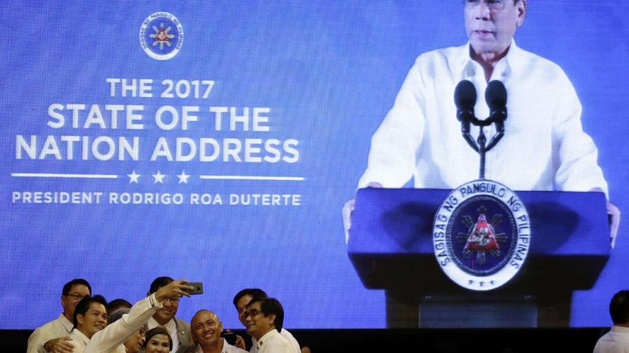 The Latest: Duterte meets with protesters outside Congress