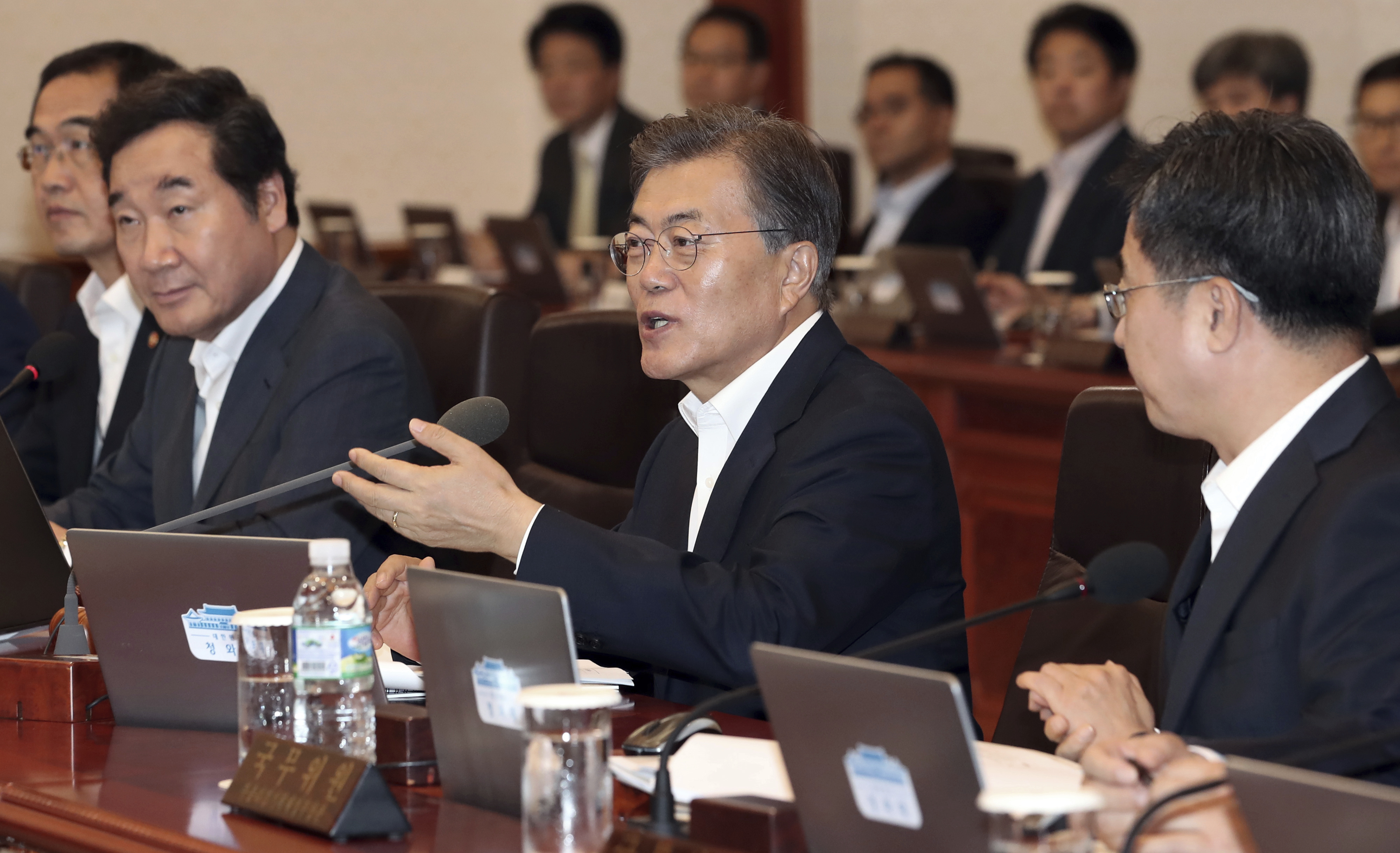 South Korea shifts gears, aims at more labor-friendly growth