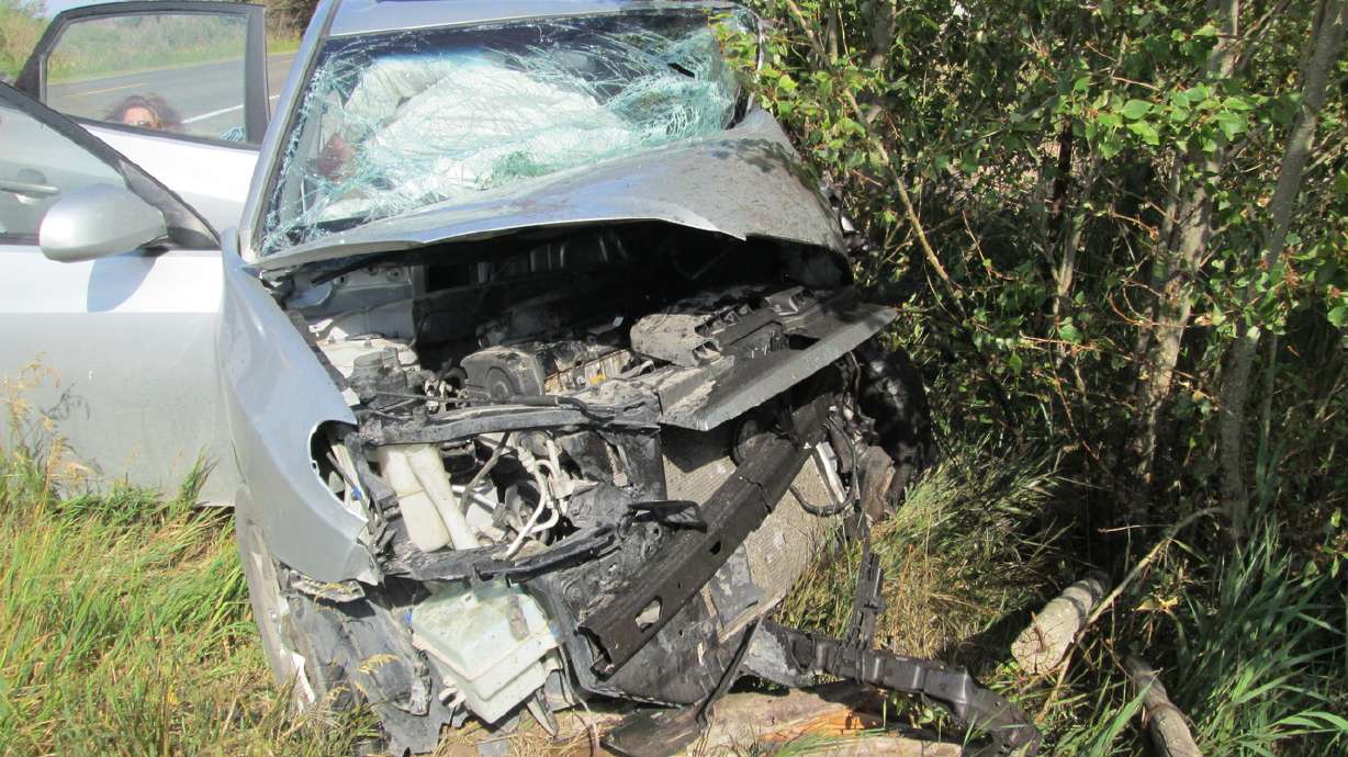 2 killed in head-on crash in Duchesne County identified