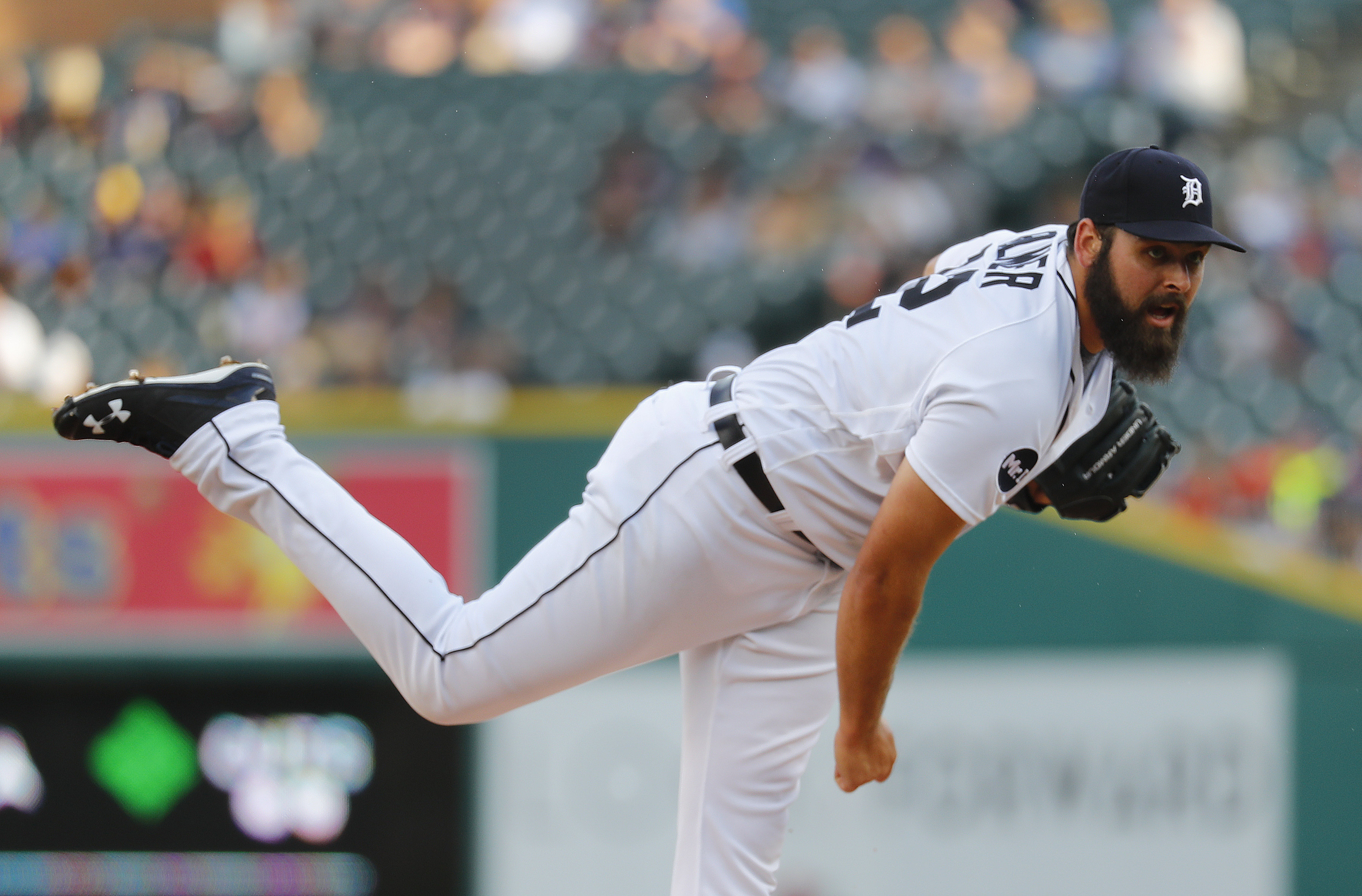 Royals beat Tigers 3-1 for 7th straight victory