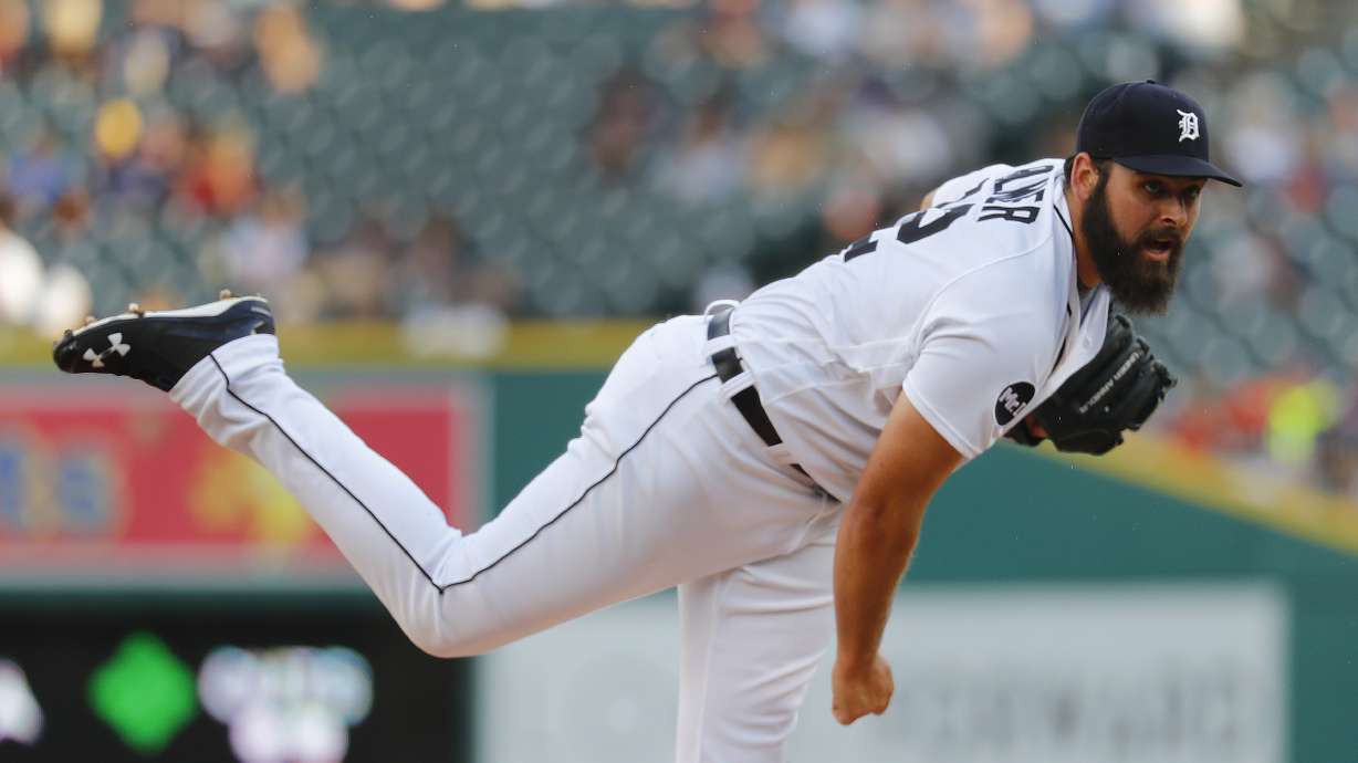 Royals beat Tigers 3-1 for 7th straight victory