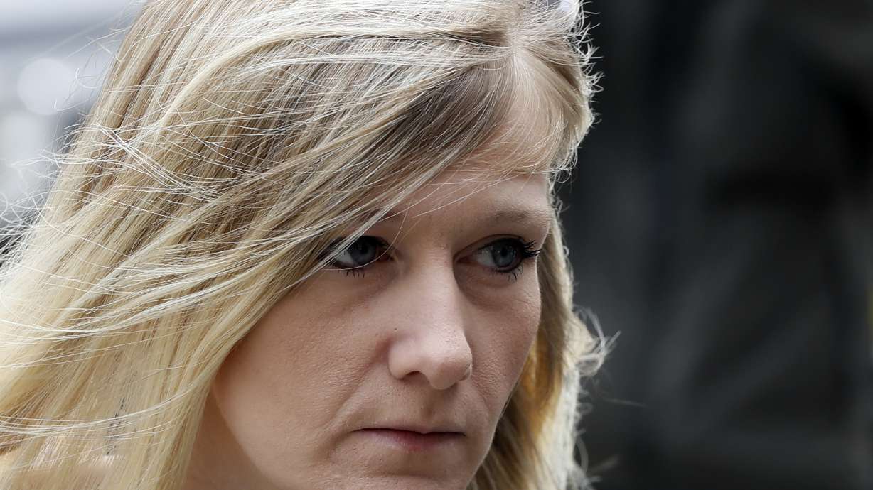 The Latest: Judge sets deadline for moving baby to hospice