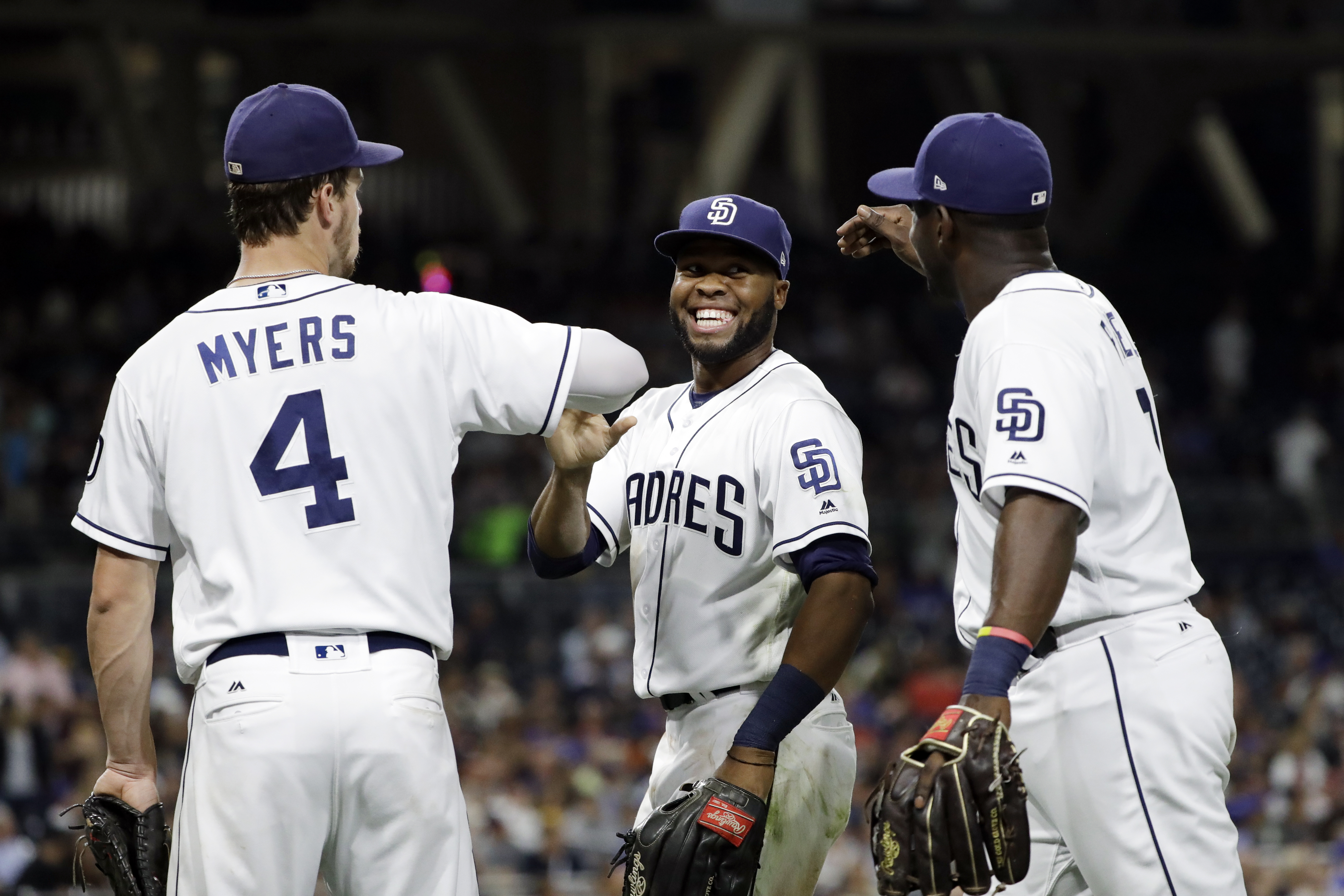 Torrens' triple helps lift Padres over Mets 6-3