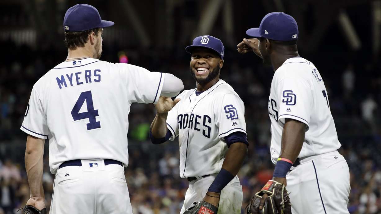 Torrens' triple helps lift Padres over Mets 6-3