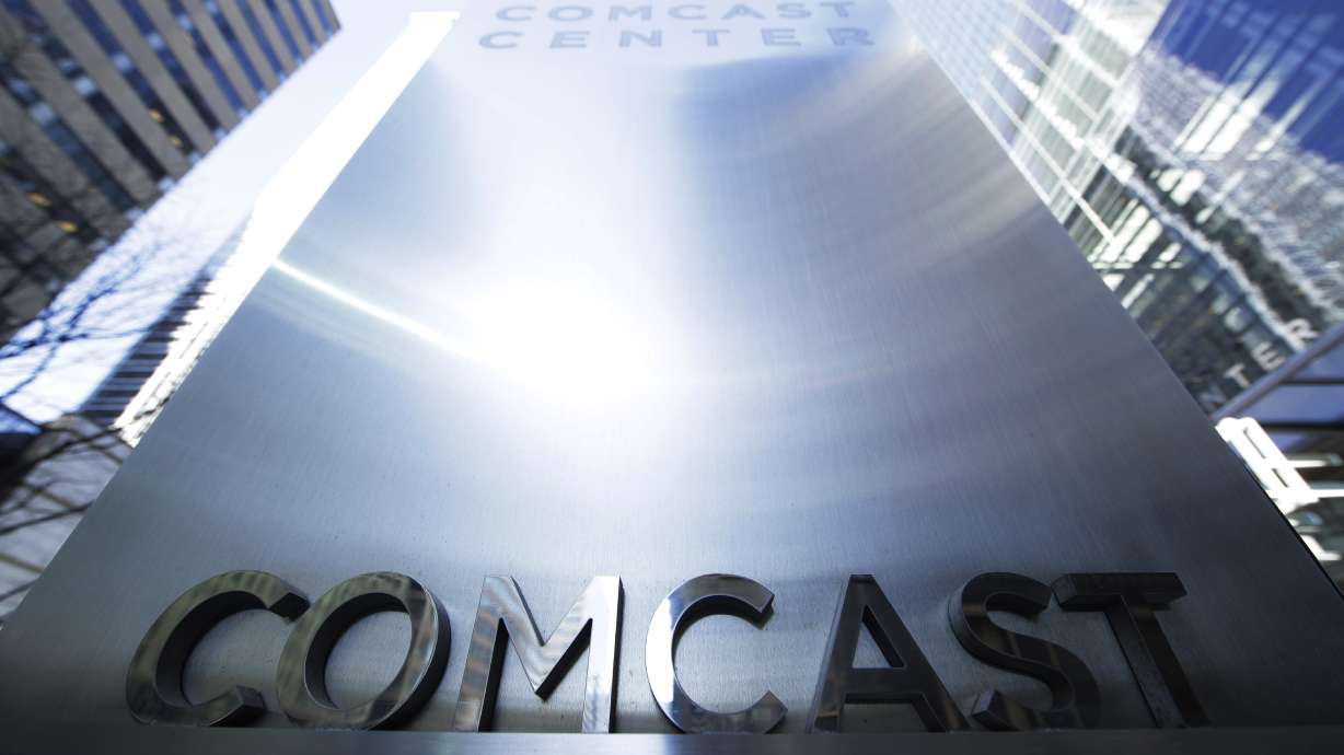 Comcast tops Street 2Q forecasts