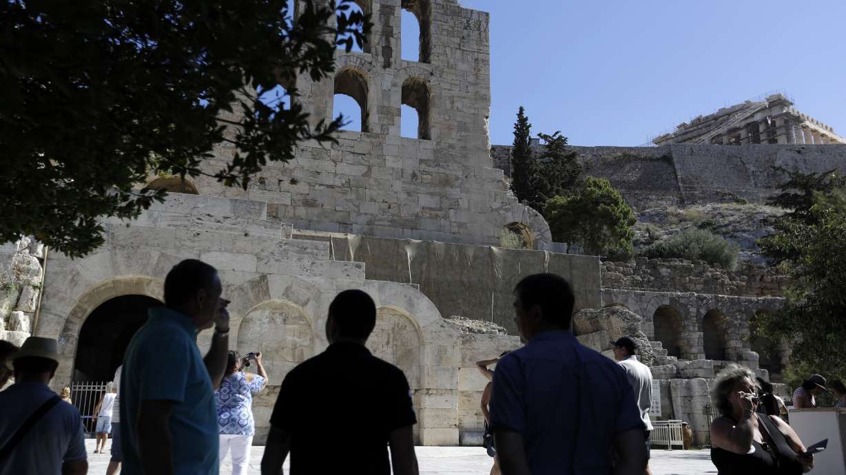 Acropolis, other Greek sites to open as guards scrap strike