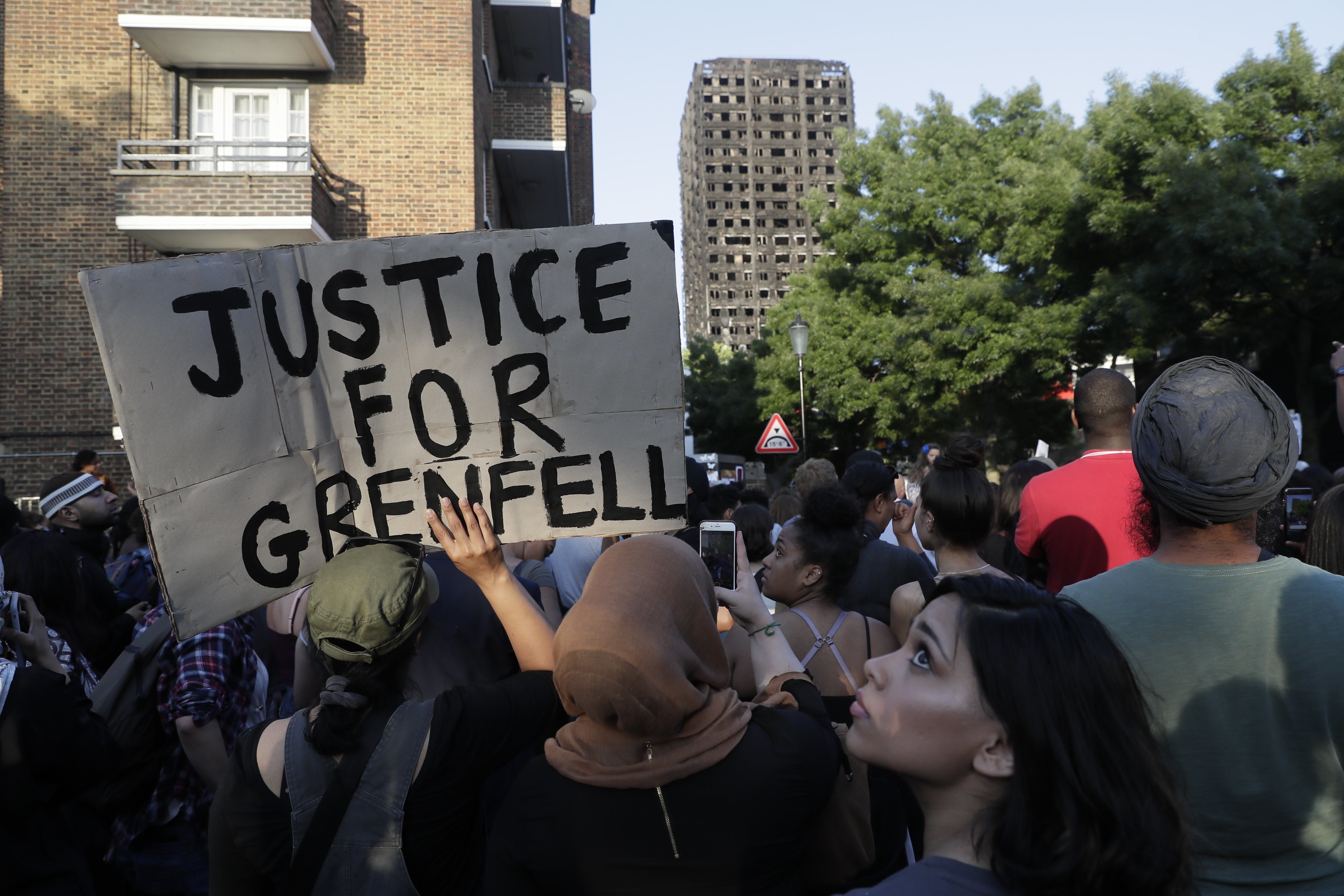 UK police: Corporate manslaughter possible in tower fire