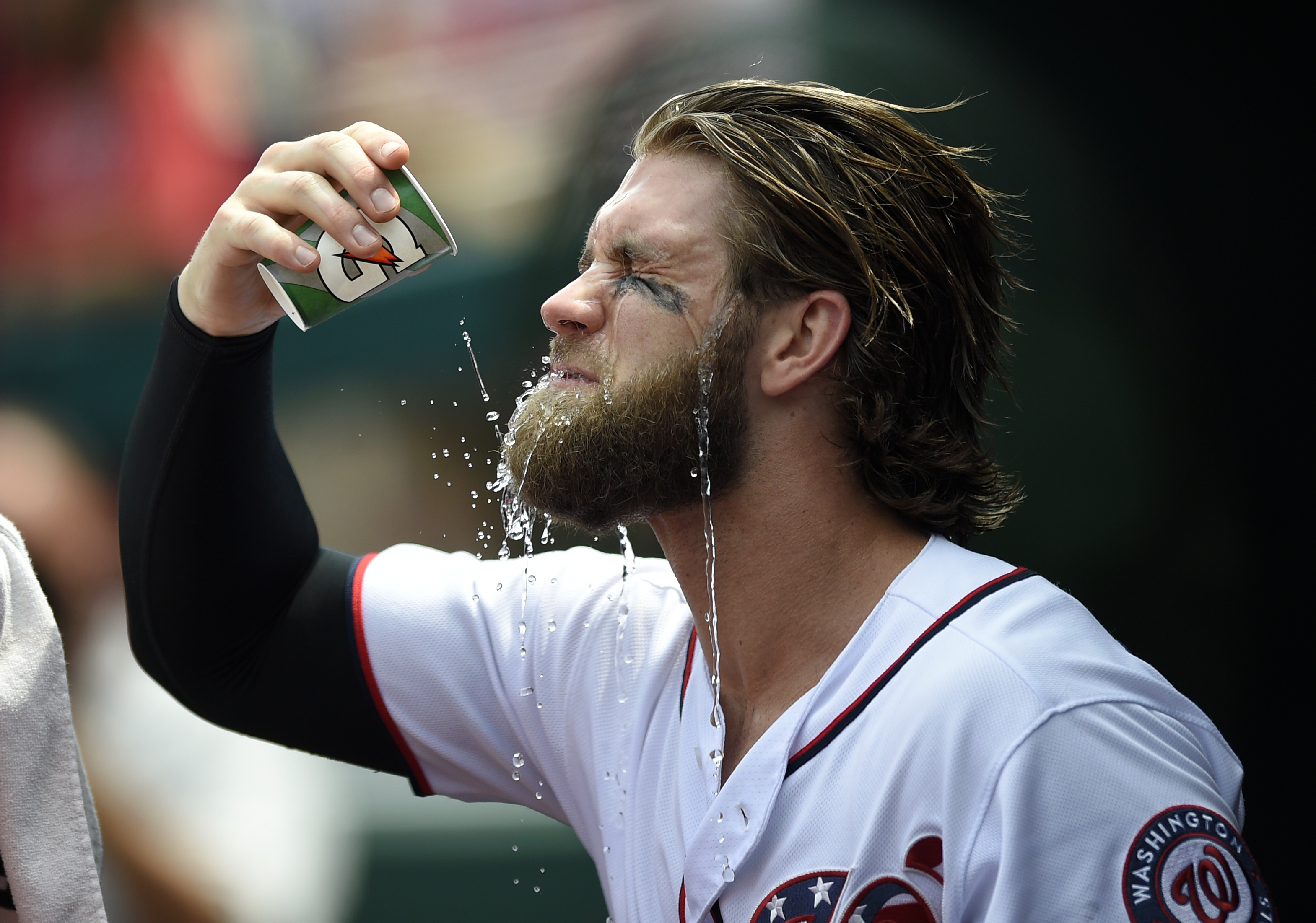 Nationals hit 8 HRs to blast Brewers 15-2