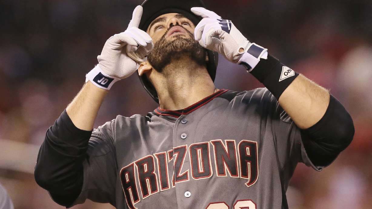 Martinez's grand slam lifts Diamondbacks past Cardinals 4-0
