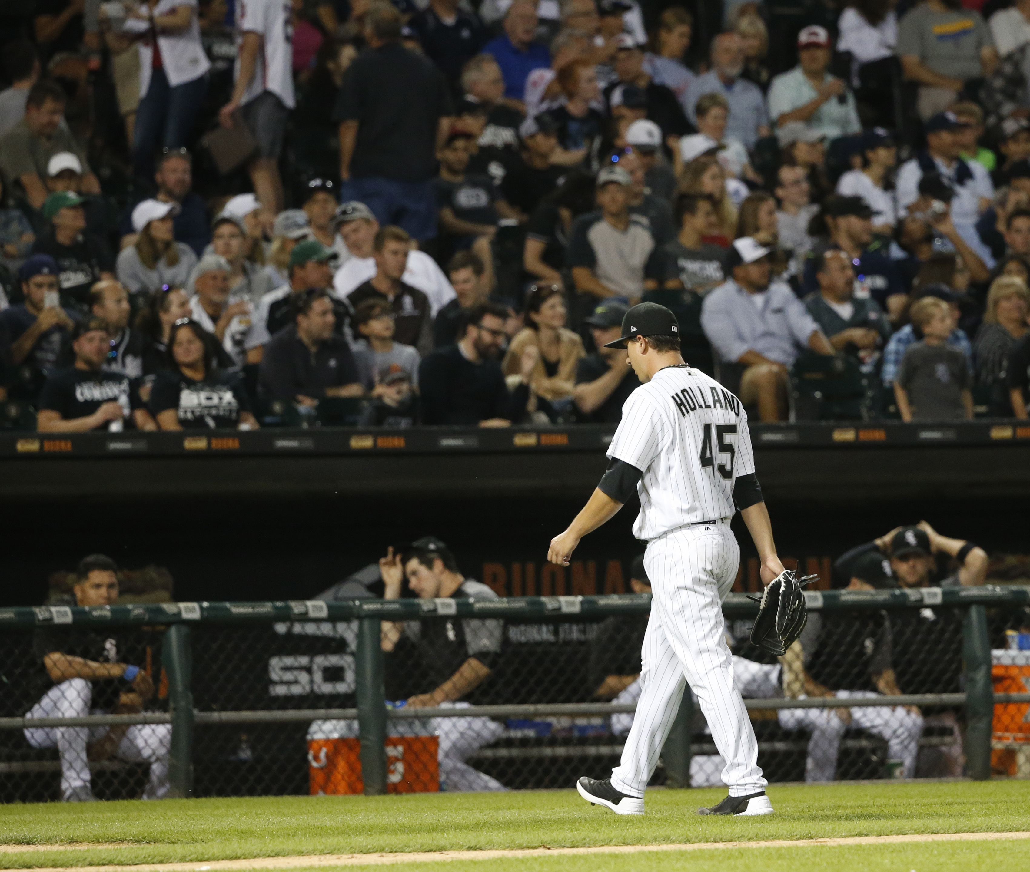 Indians beat White Sox 9-3 to extend win streak to 8