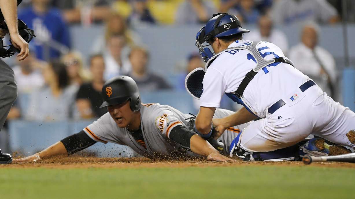 Seager homers twice as Dodgers rally past Giants 6-4