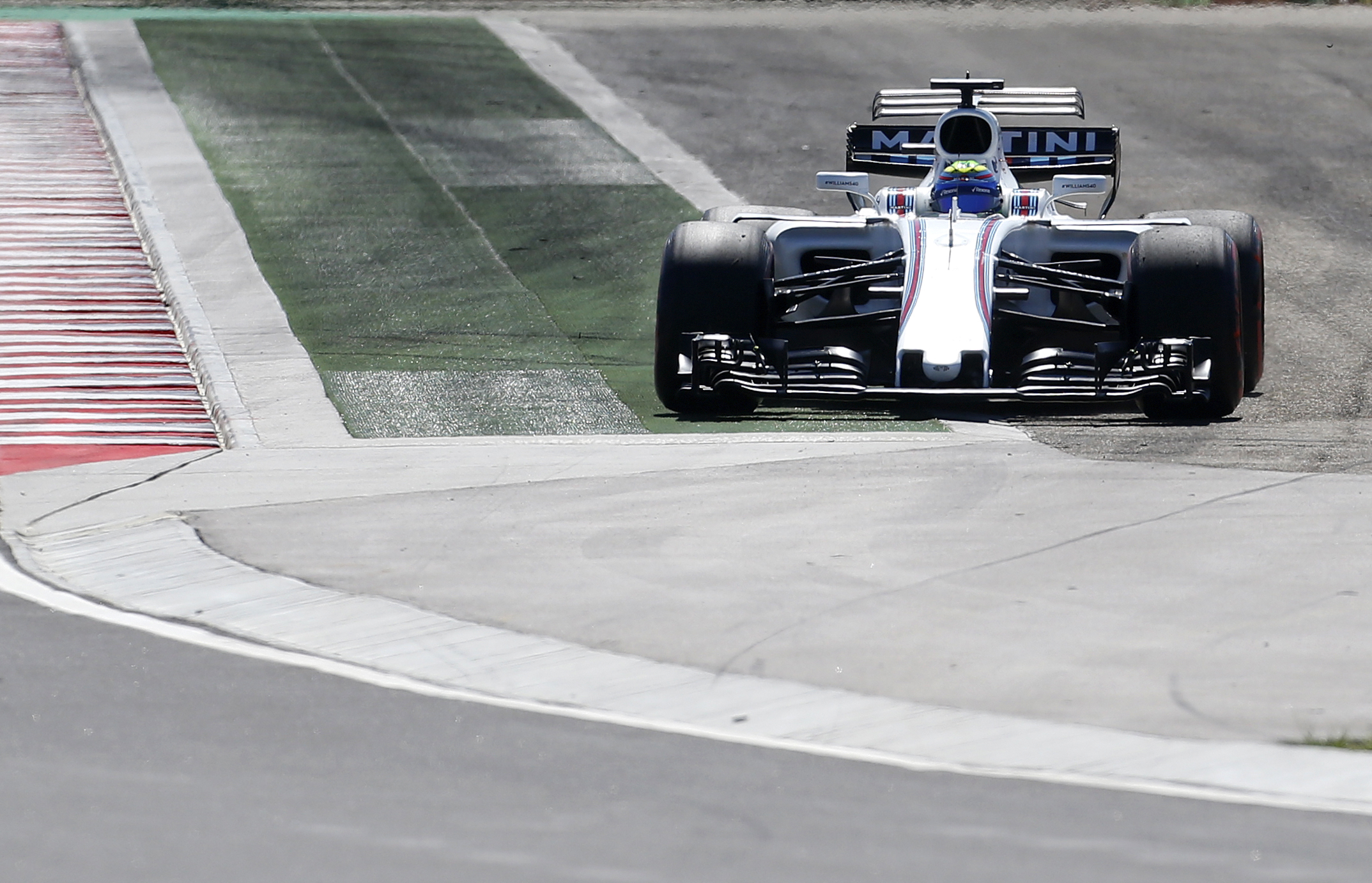 Felipe Massa pulls out of Hungarian GP, replaced by Di Resta