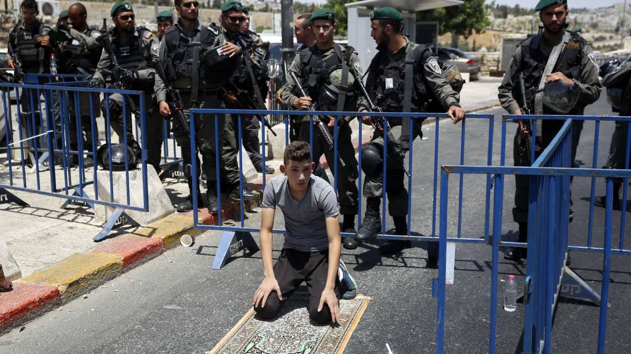 Analysis: Jerusalem shrine crisis hardens leaders' positions