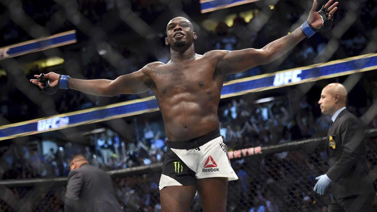Jon Jones stops Cormier in 3rd, regains UFC title belt