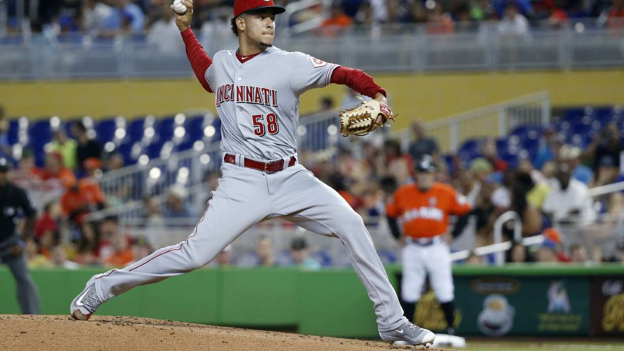 Castillo goes 8 innings, Reds top Miami 6-4, end 6-game skid