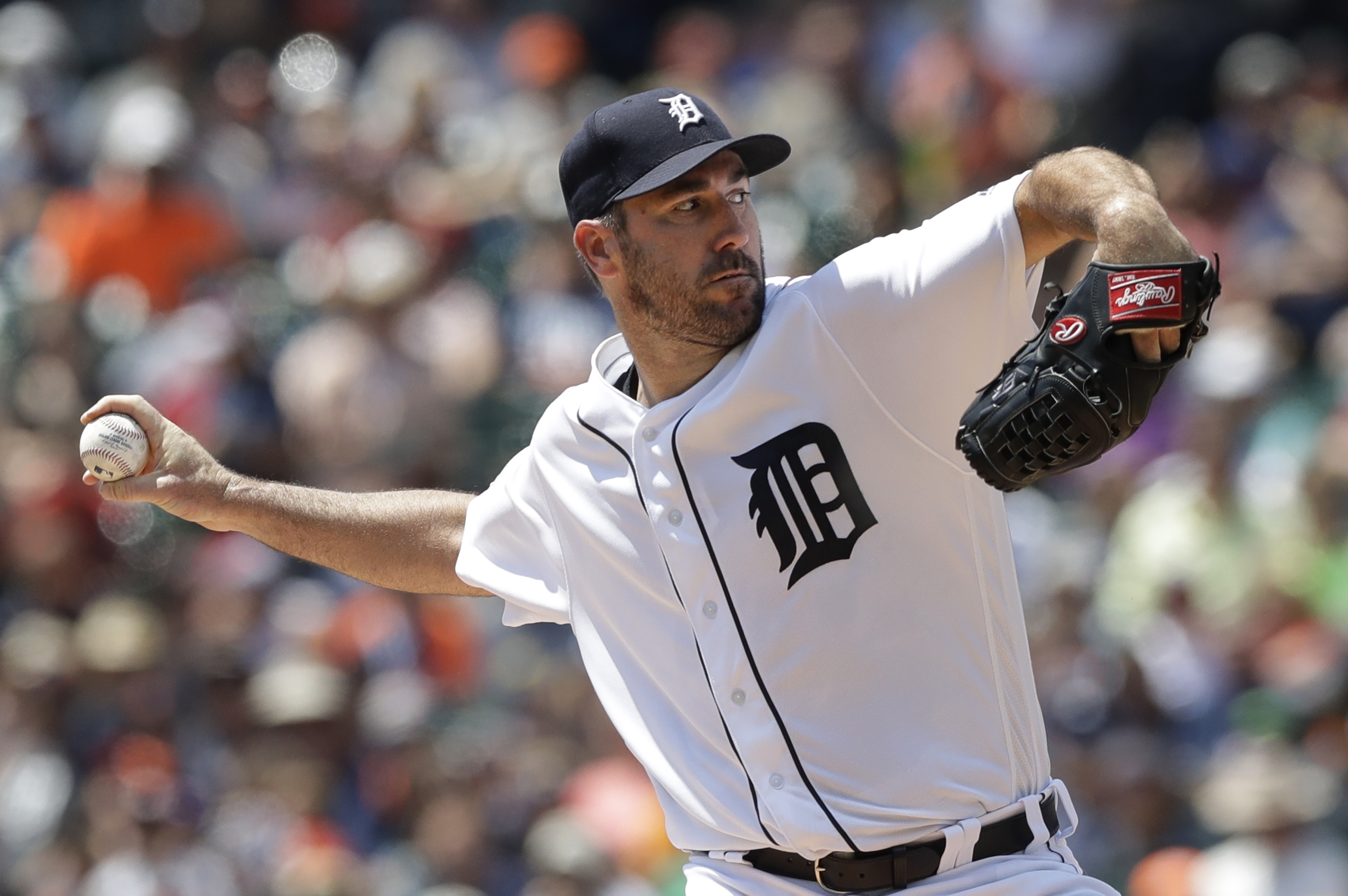 Verlander's pitching, Upton's slam lead Tigers past Astros