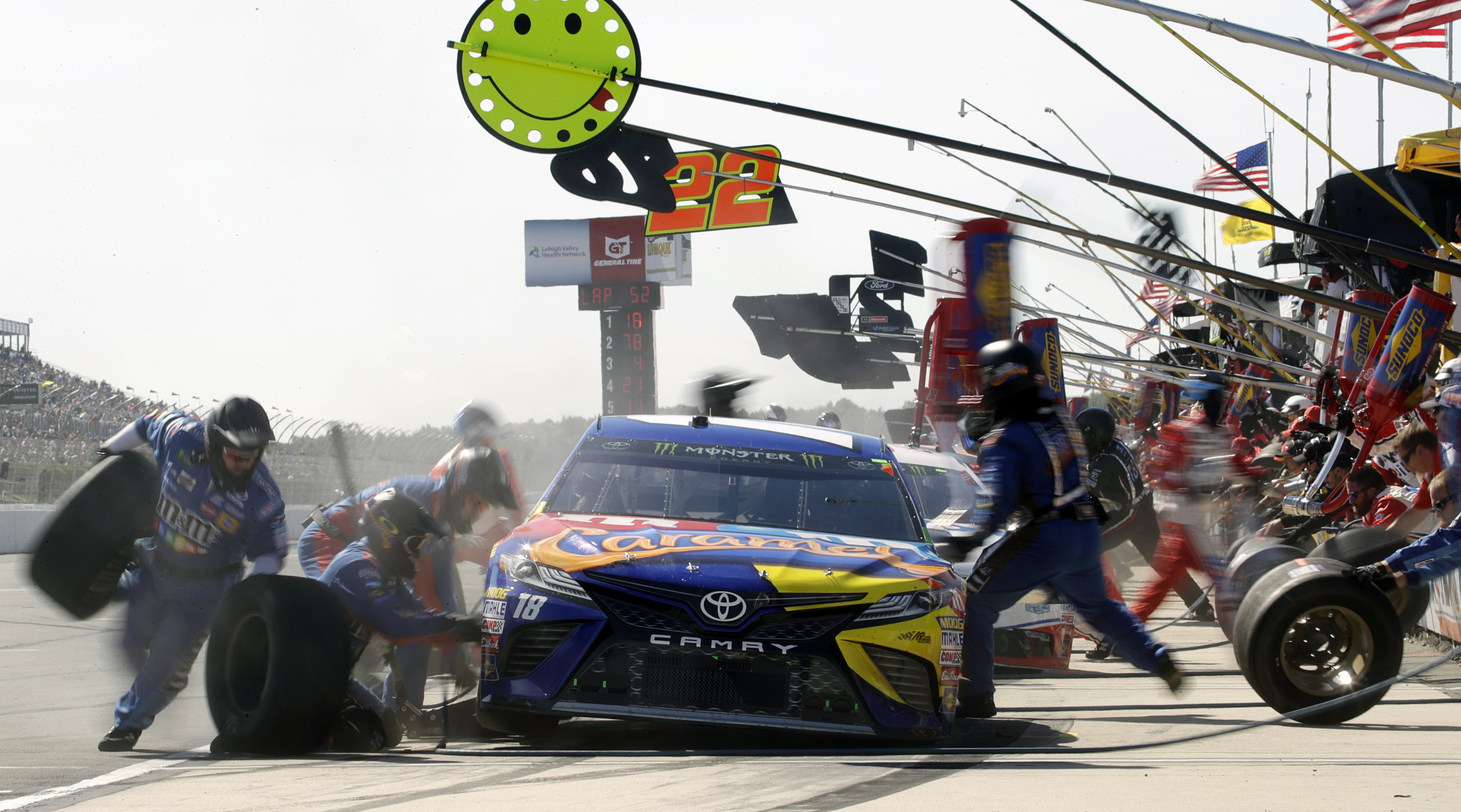 Kyle Busch ends winless season with Cup victory at Pocono