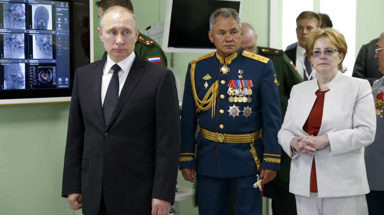 Russia urges US to fix ties as it cuts US diplomatic staff