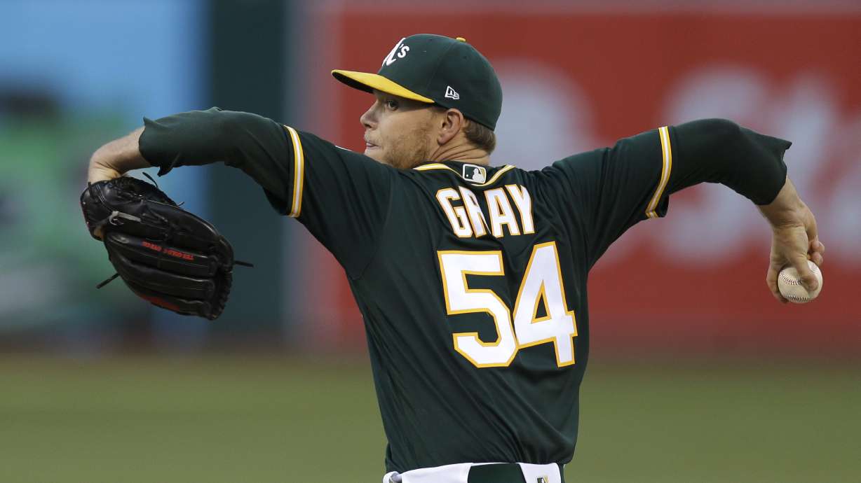 Yankees acquire Sonny Gray for 3 prospects to boost rotation