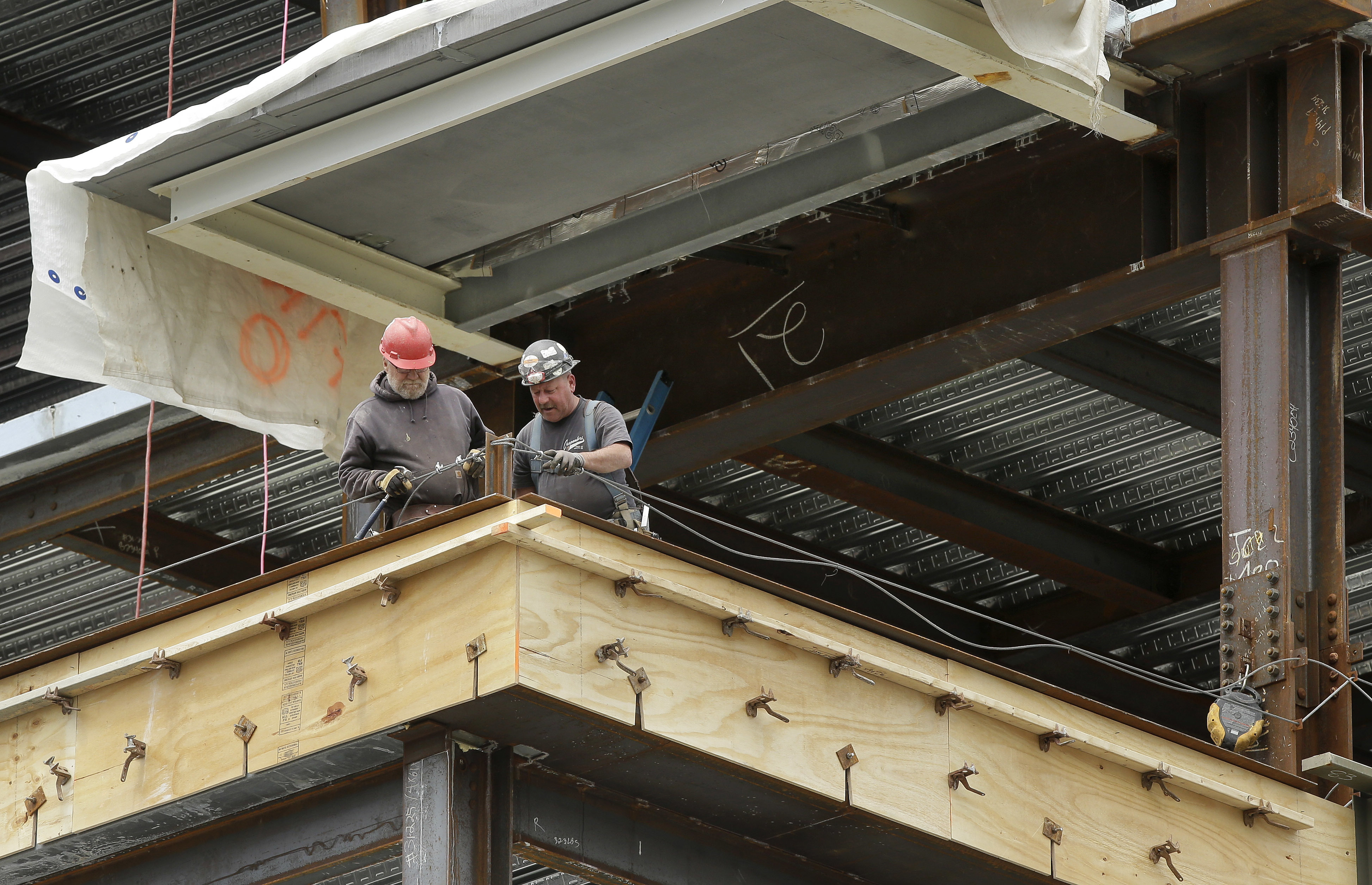 Construction spending fell 1.3 percent in June
