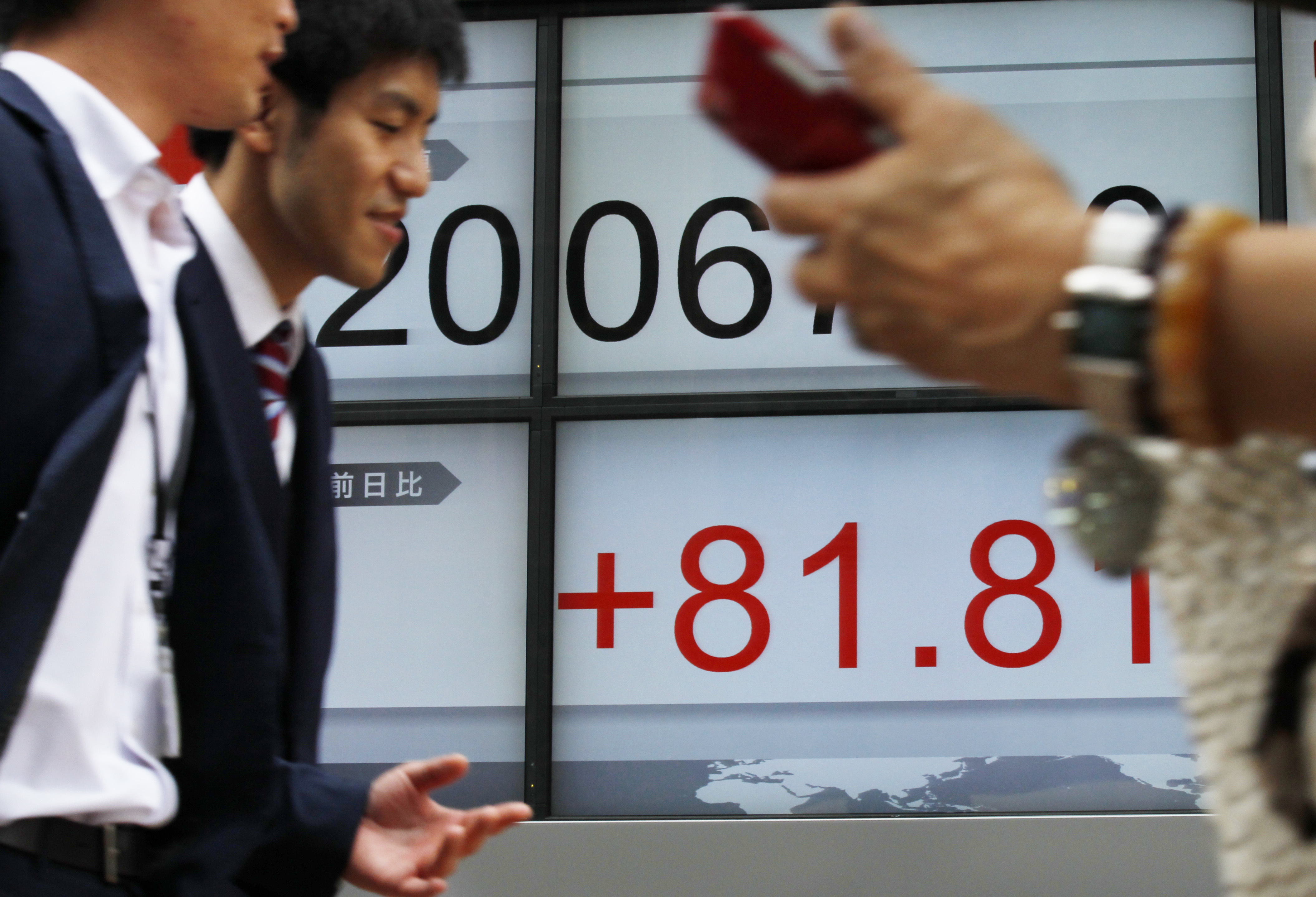 Asian stocks stronger on upbeat earnings, China factory data