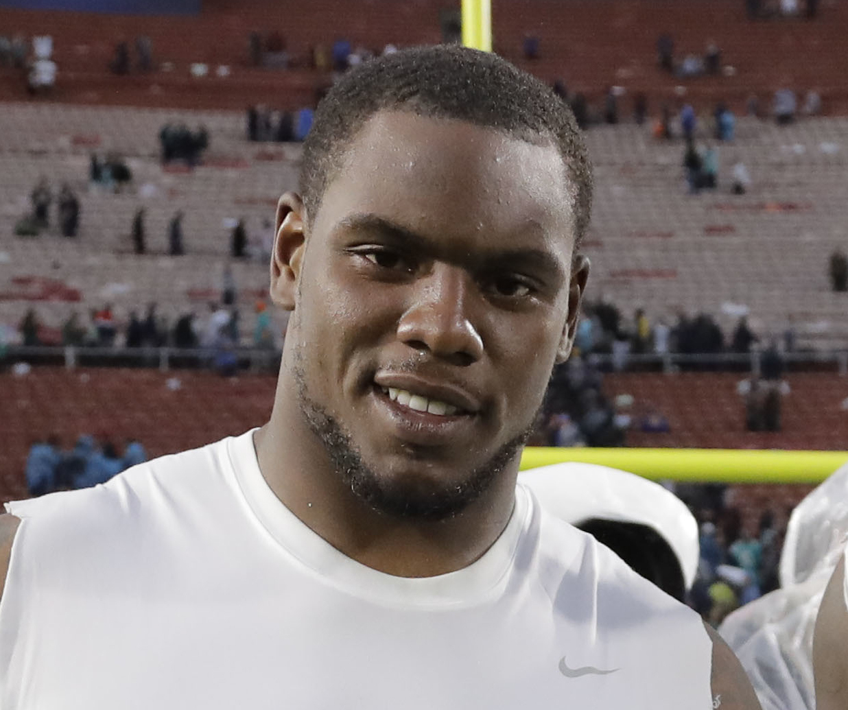 Rams DL Dominique Easley to miss season with knee injury