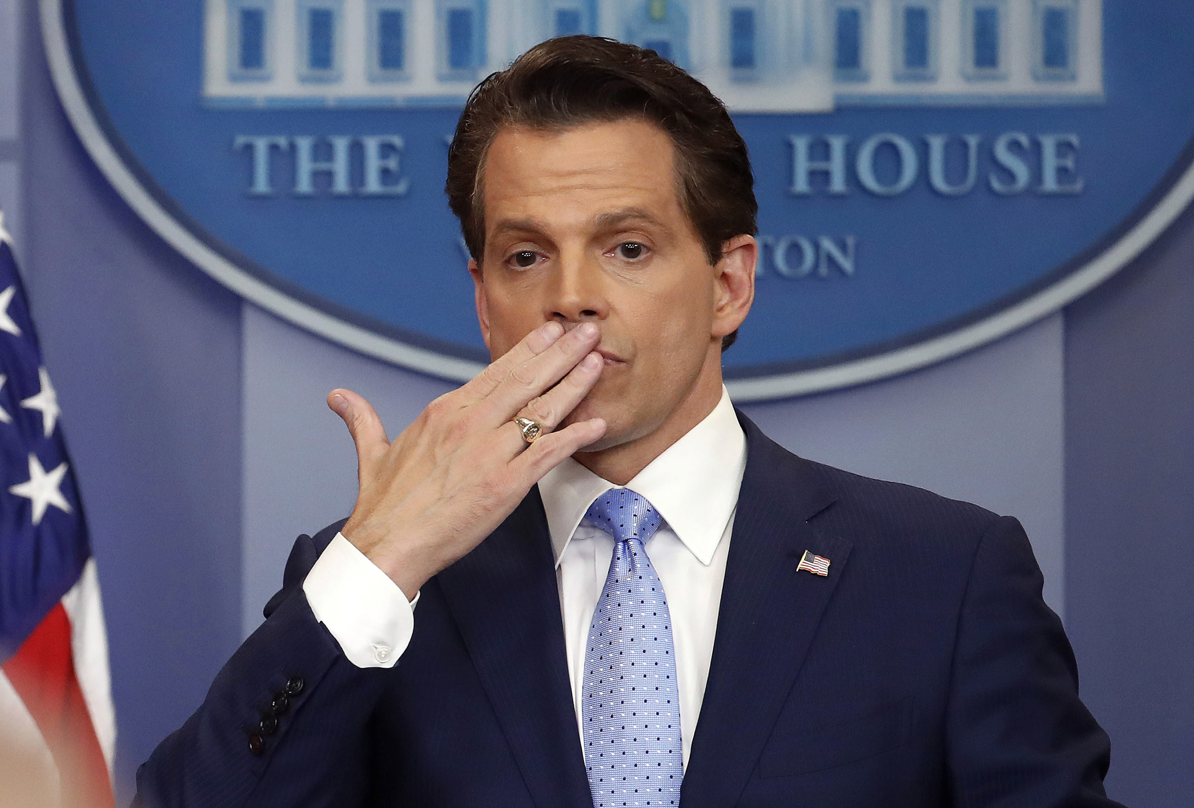 Scaramucci memo shows ambitious plans for press office