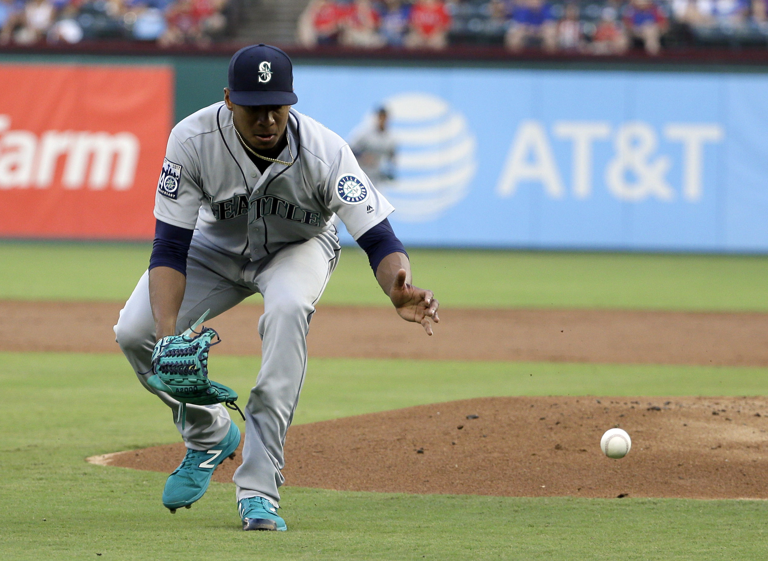 Another long Gallo HR, Texas skid ends with 5-1 win over M's
