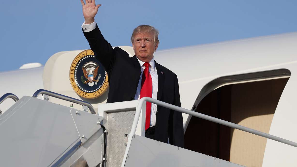 Flouting his own advice, Trump will take extended vacation