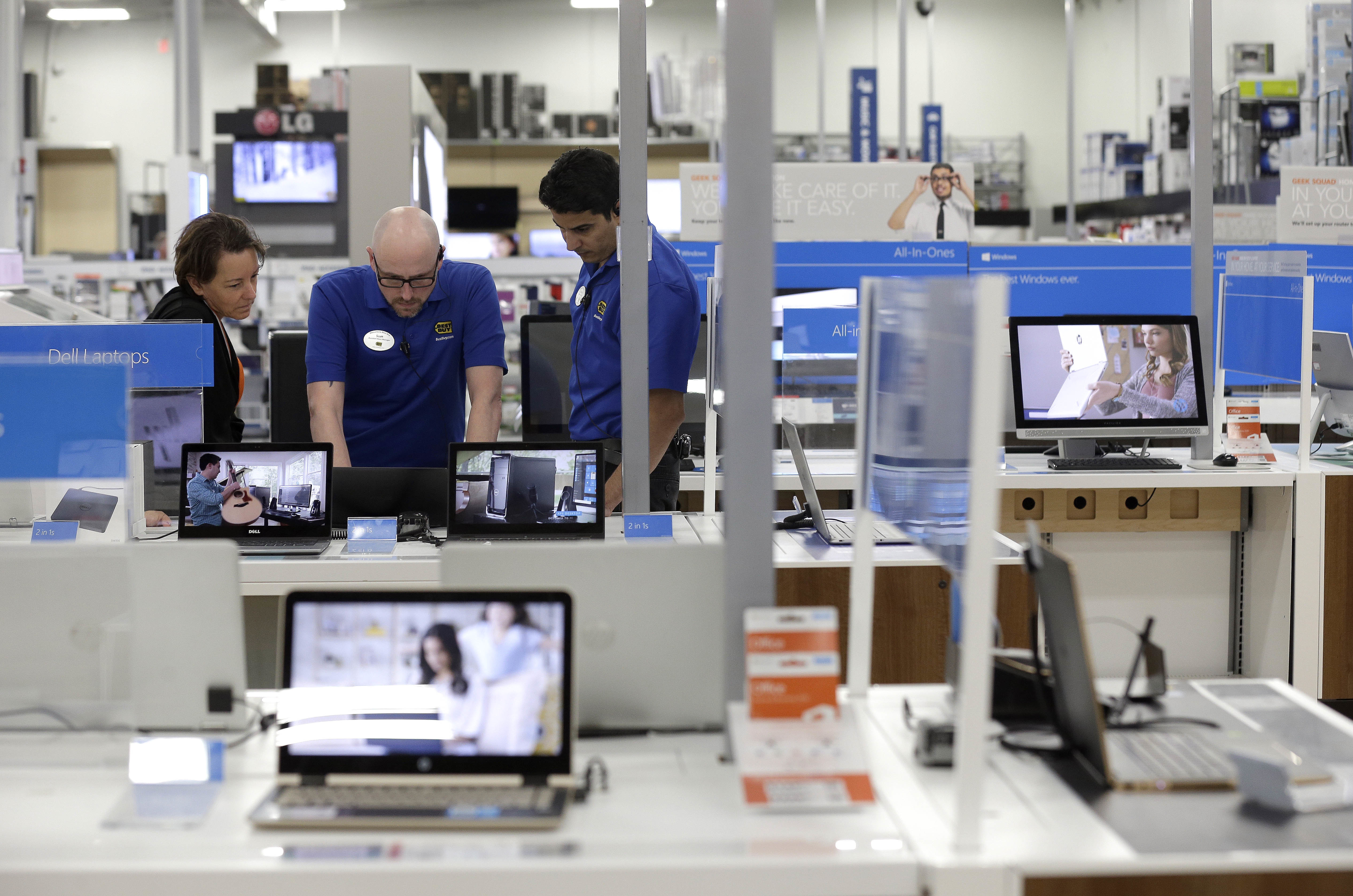 US services firms register slowest growth in nearly a year