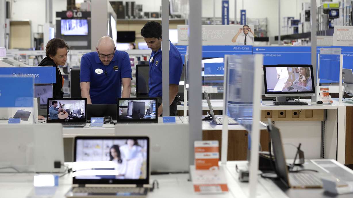 US services firms register slowest growth in nearly a year