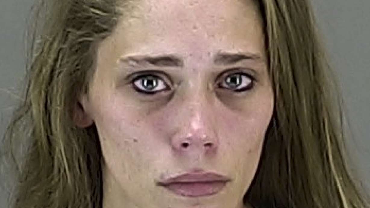 Grand jury: Driver was texting when she killed 2 teen girls