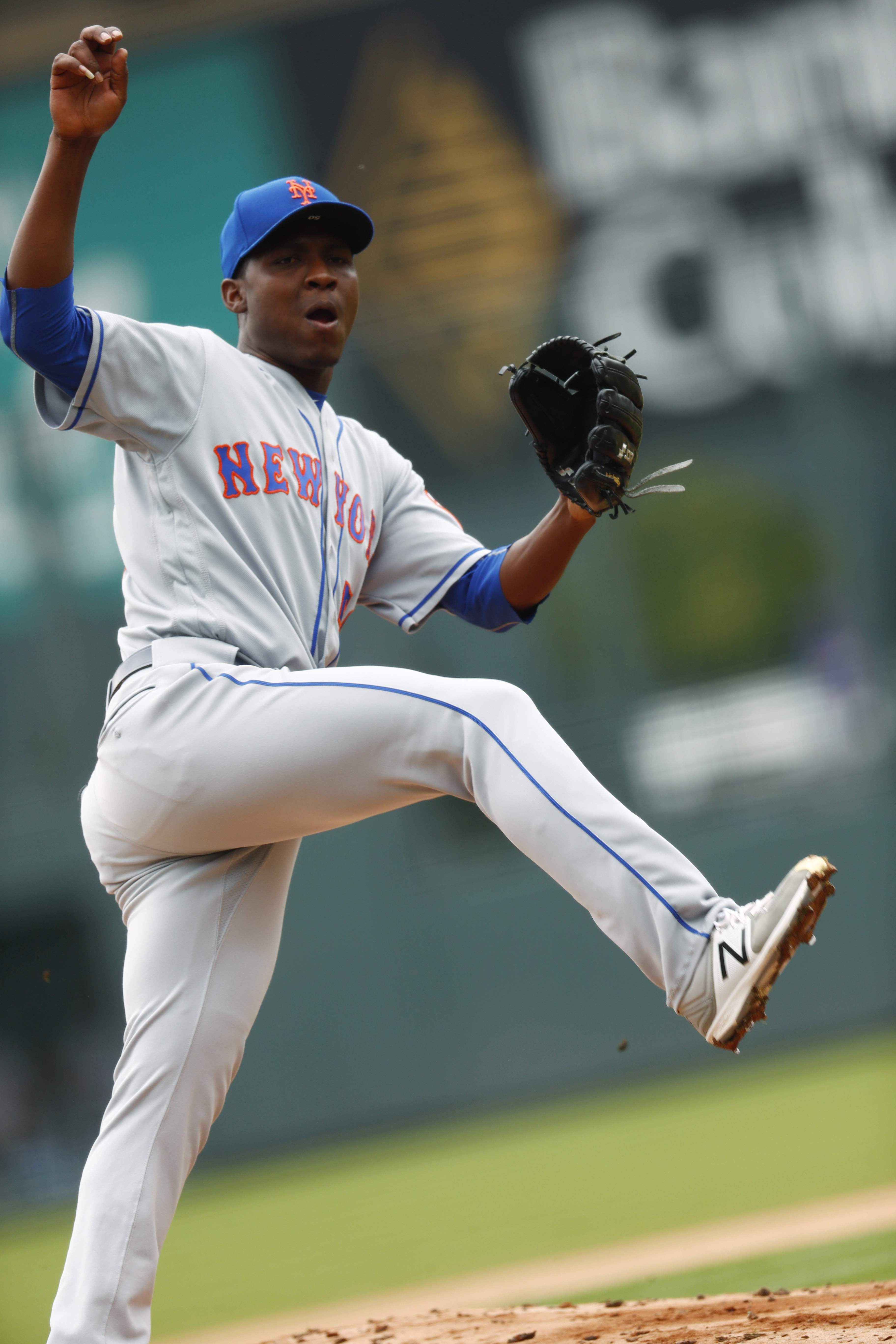 Arenado's bases-loaded walk lifts Rockies over Mets, 5-4