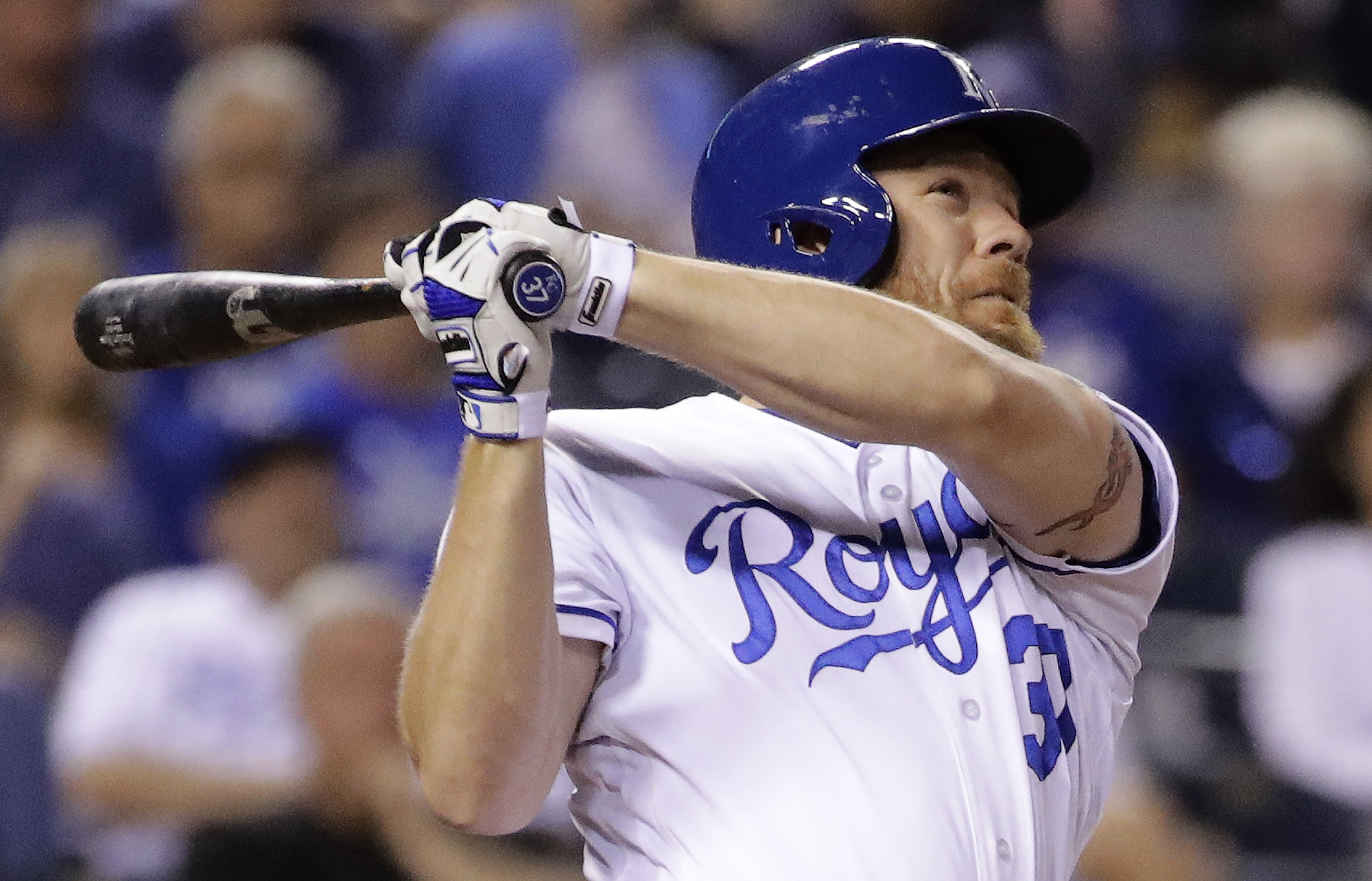 Royals rally to beat Mariners 6-4