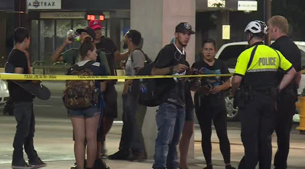 Slain man's girlfriend got text saying, 'I'm dead,' police say