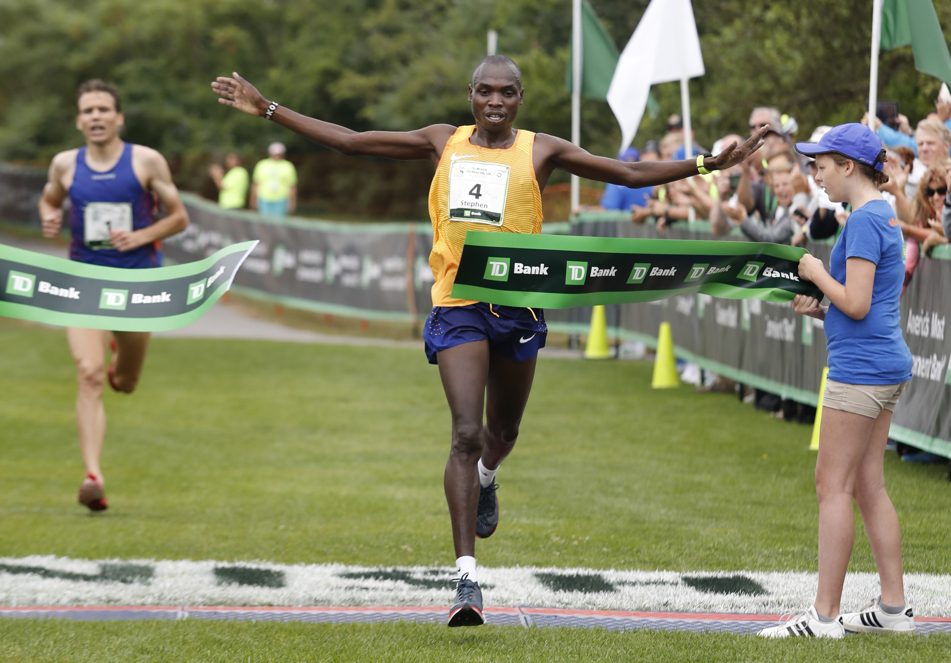 Samuelson sets unofficial record in 20th Beach to Beacon