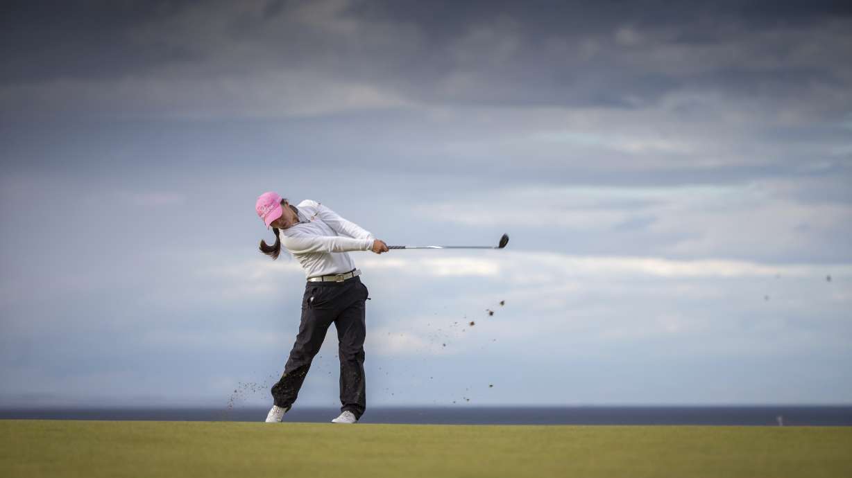 Kim builds a 6-shot lead in Women's British Open