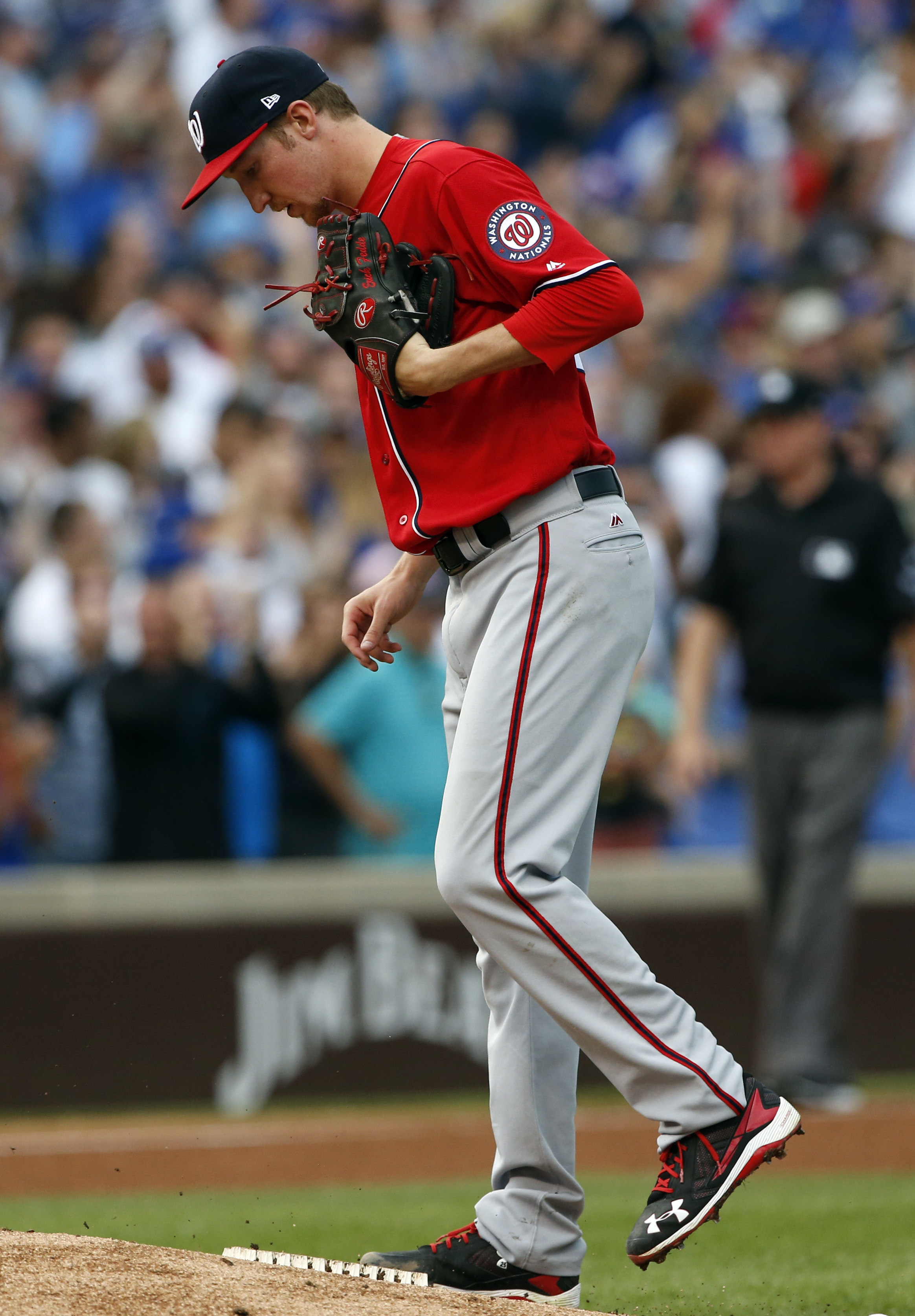 Wieters hits grand slam as Nationals beat Cubs 9-4