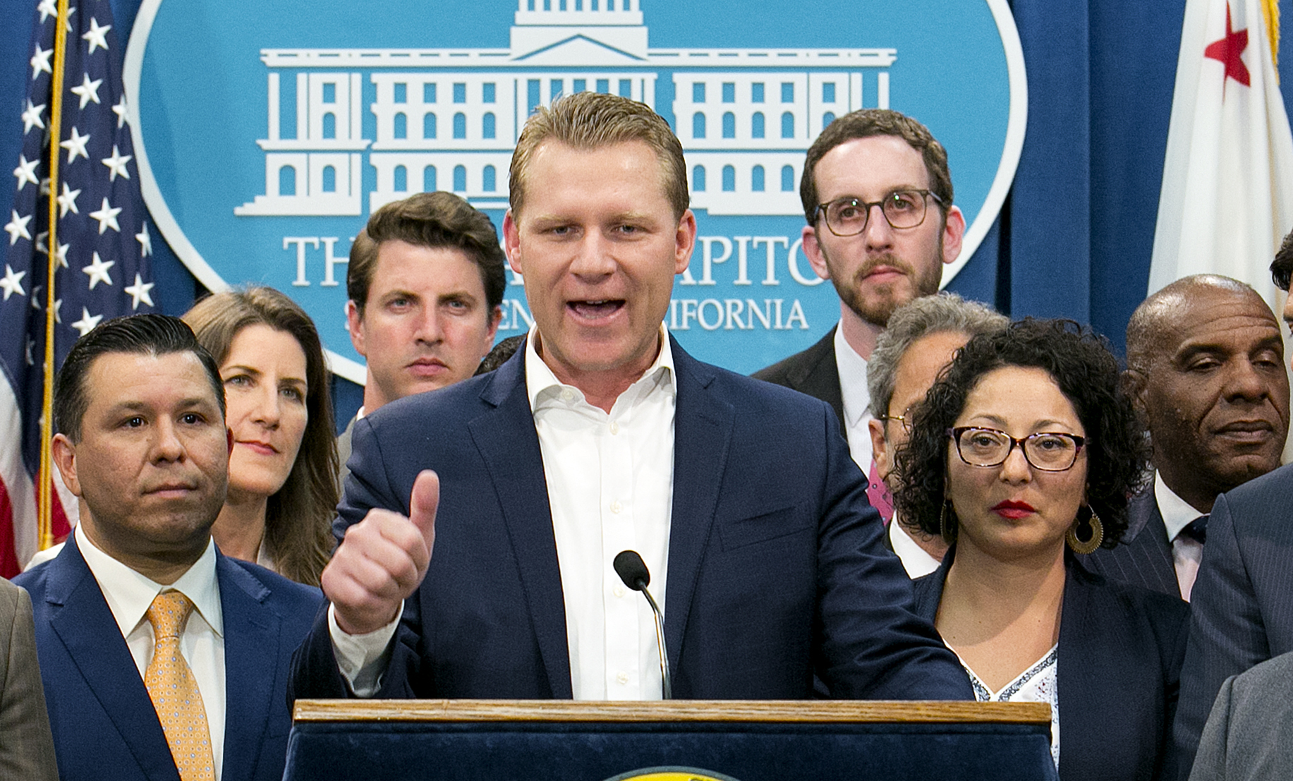 Climate deal swing votes among top oil money recipients