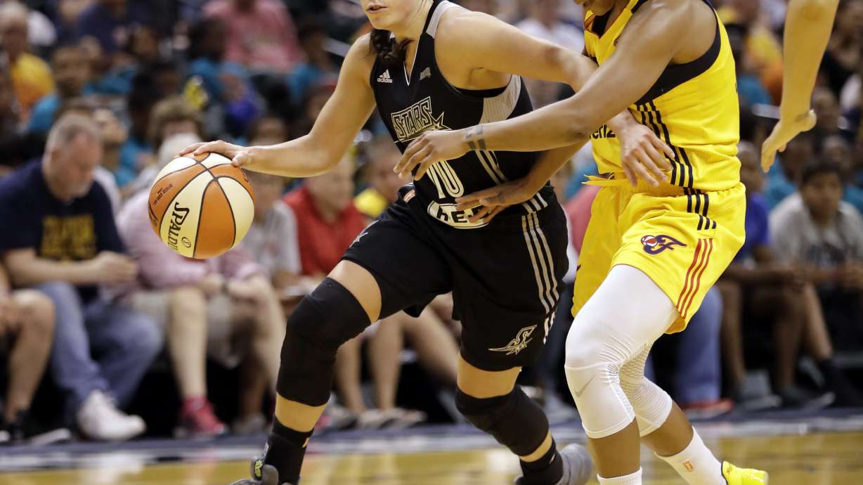 Hands-on approach: Purple pen helps WNBA's Plum blossom