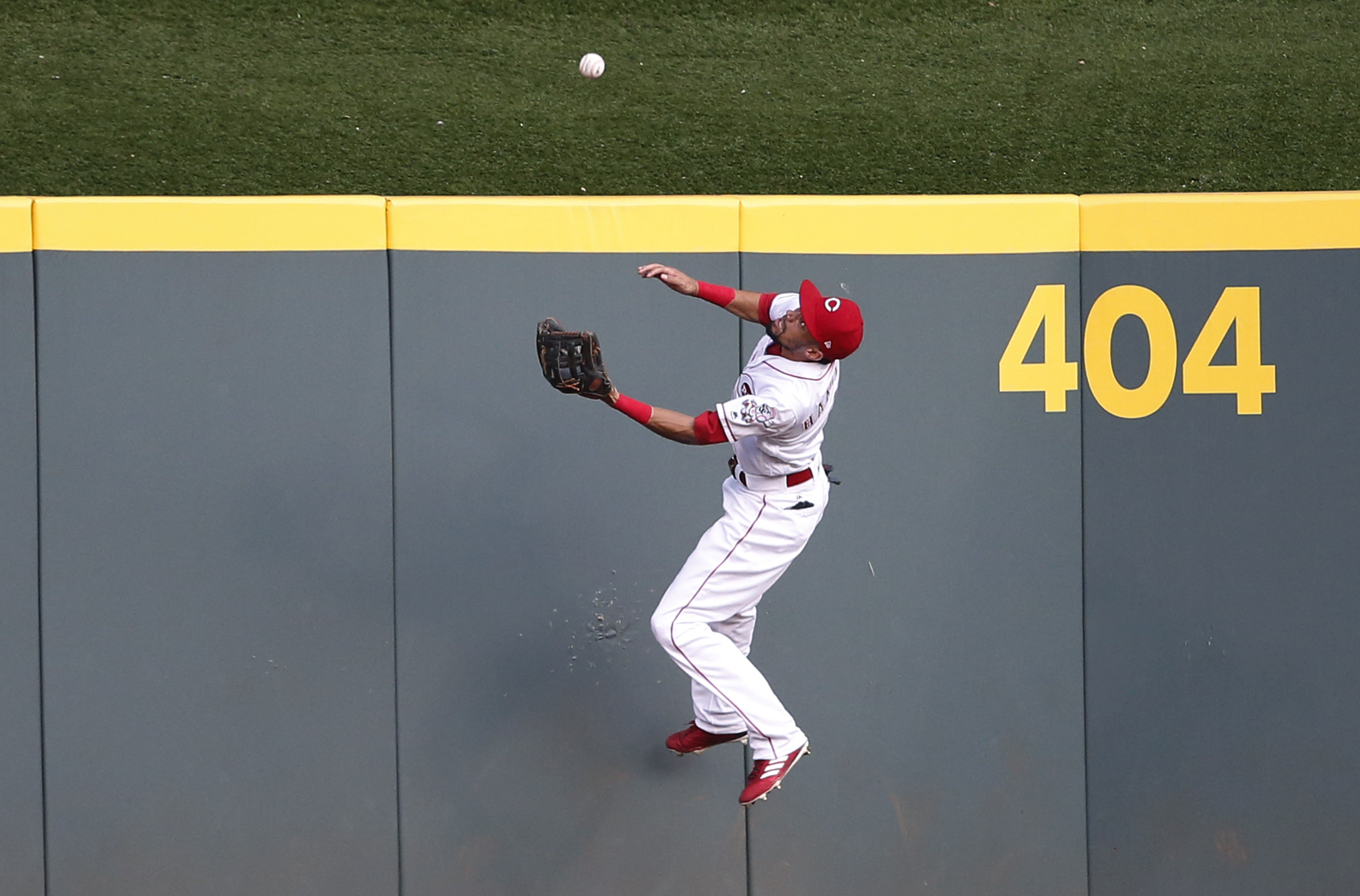 Jose Pirela has 4 hits, Padres beat Reds 7-3
