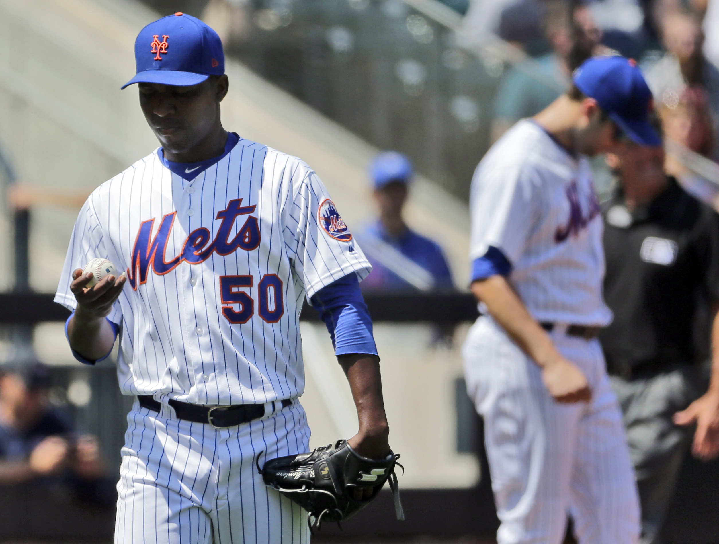 Perez leads Rangers over Mets 5-1 for 2-game split