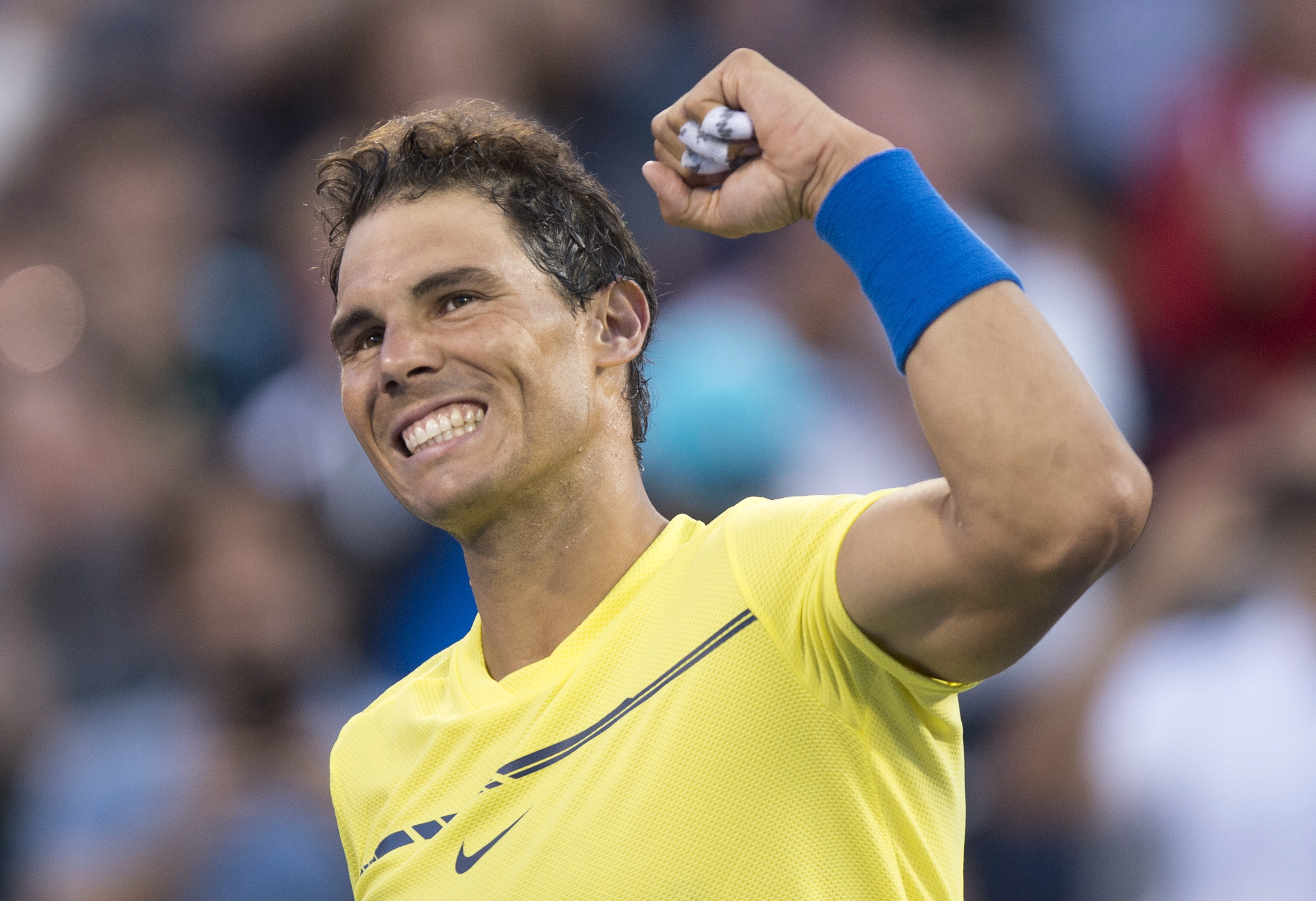Nadal, Federer win opening matches at Rogers Cup