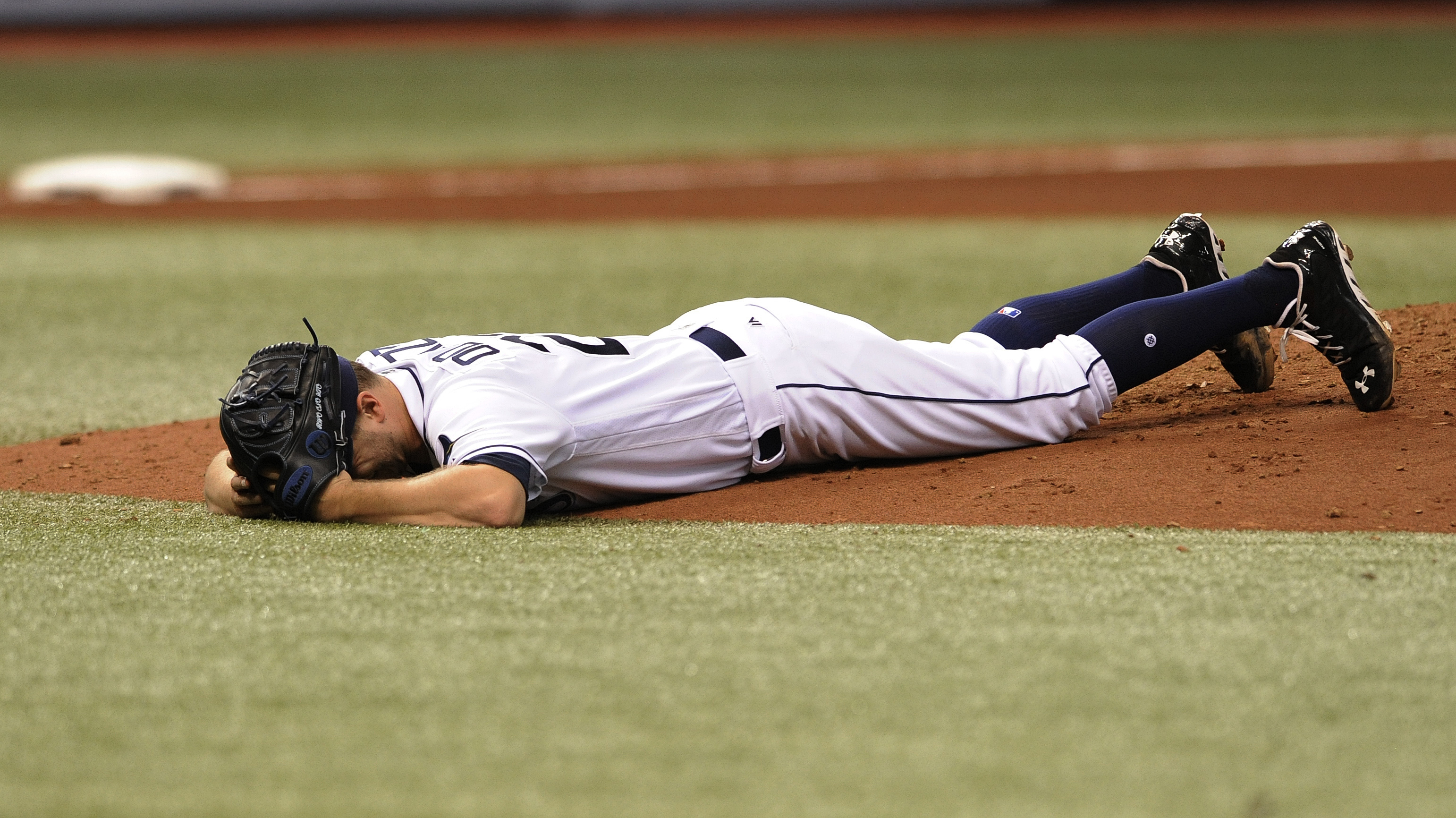 Red Sox beat Rays 8-2 for 8th straight win