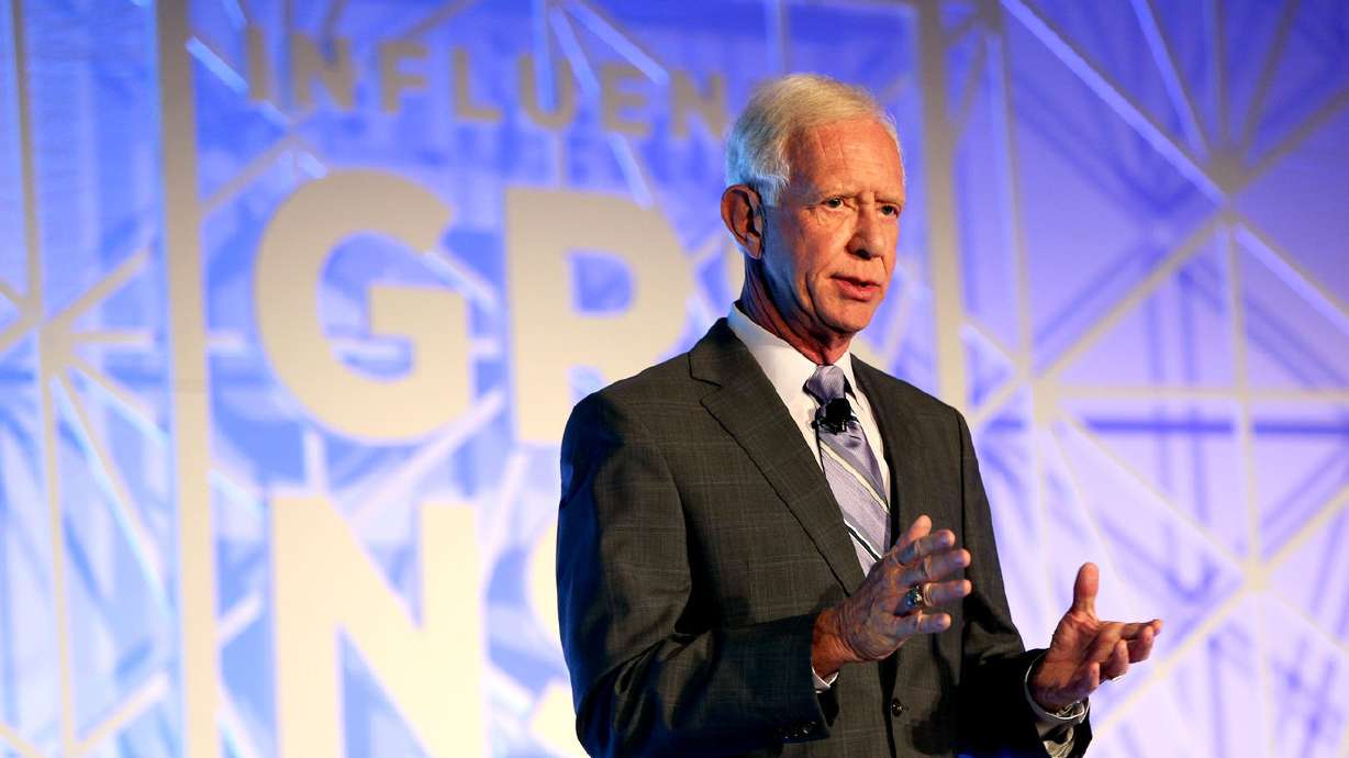 Sullenberger attributes 'Miracle on the Hudson' to culture of teamwork