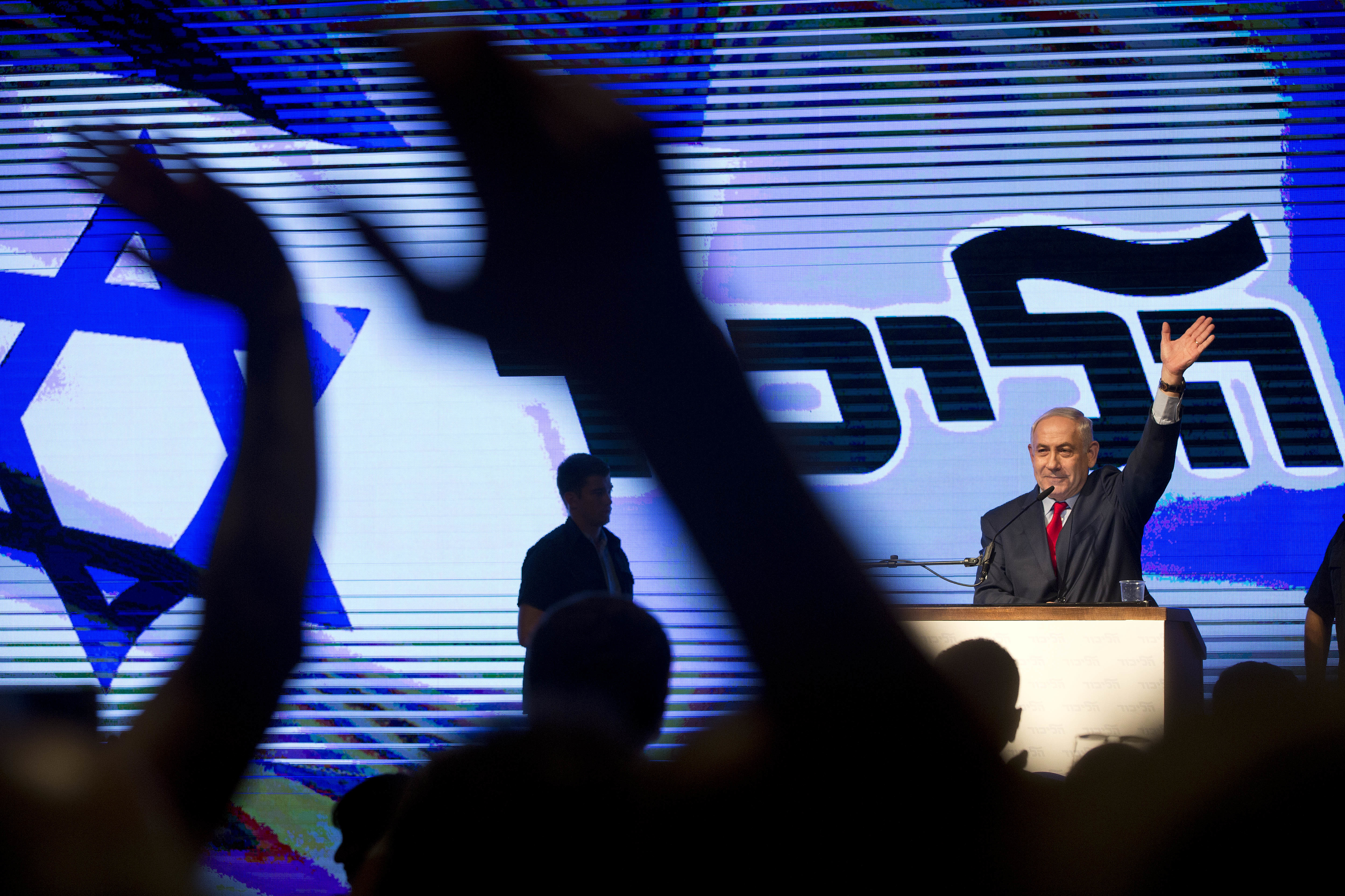 Channeling Trump? Beleaguered Netanyahu assails media