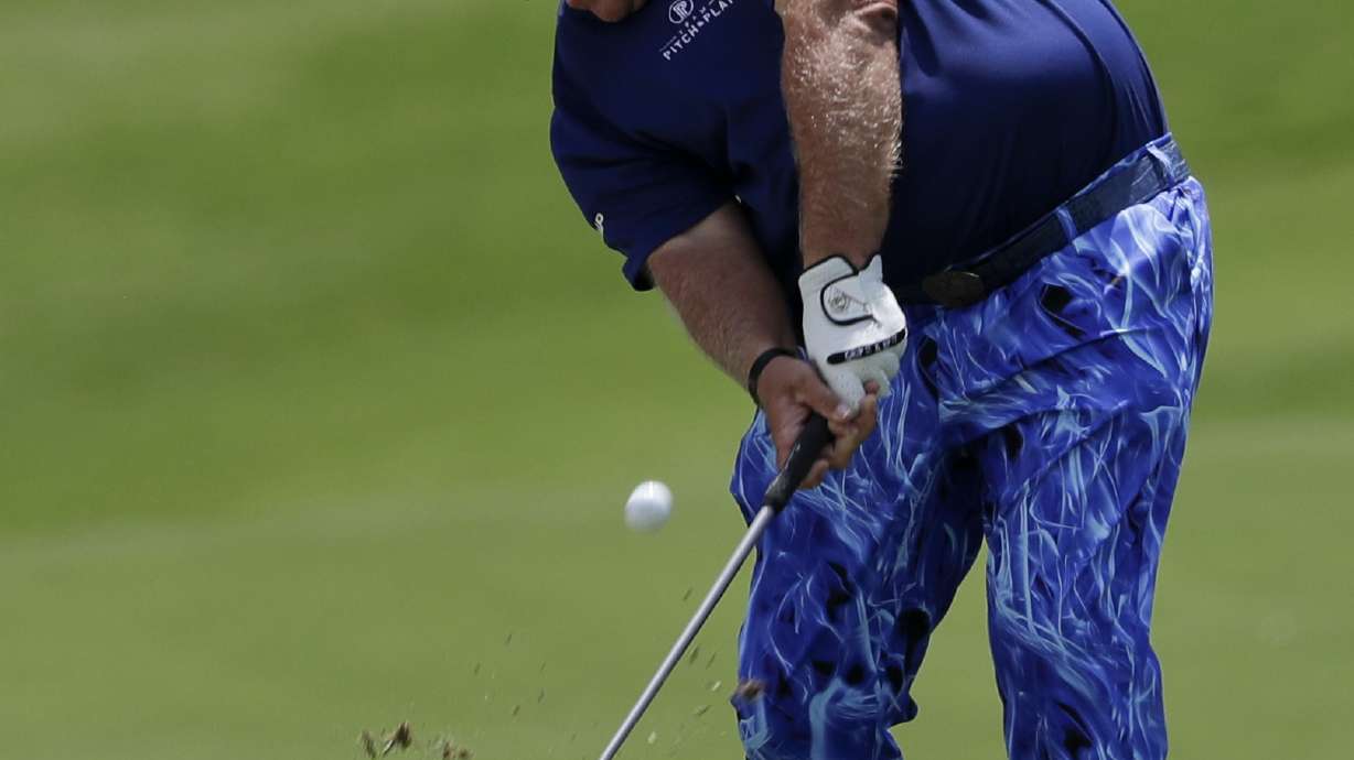 John Daly sings with Hootie, leaves PGA course broody