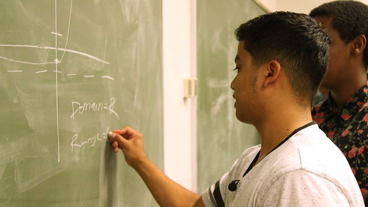 Tino Nyawelo's REFUGES — or Refugees Exploring the Foundations of Undergraduate Education in Science — program is helping a new generation find academic success. (KSL TV)