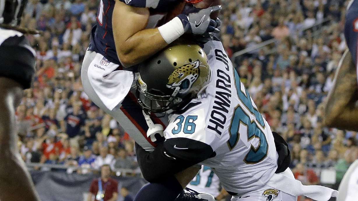 No Brady, no defense, Patriots fall to Jags 31-24 in opener